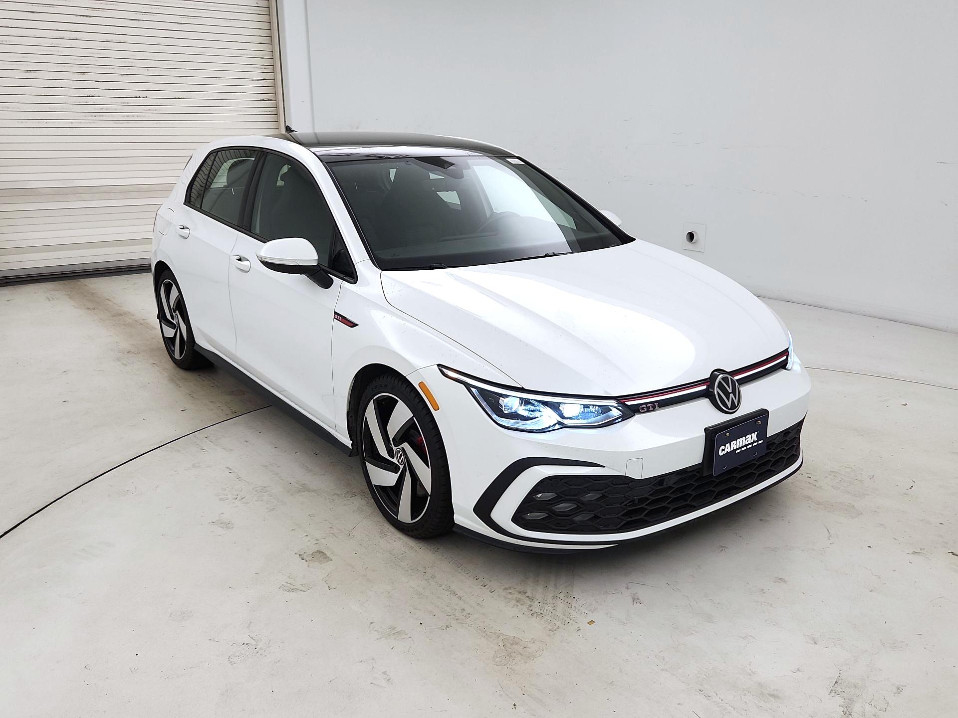 Thumbnail: 2022 Volkswagen Golf - 1