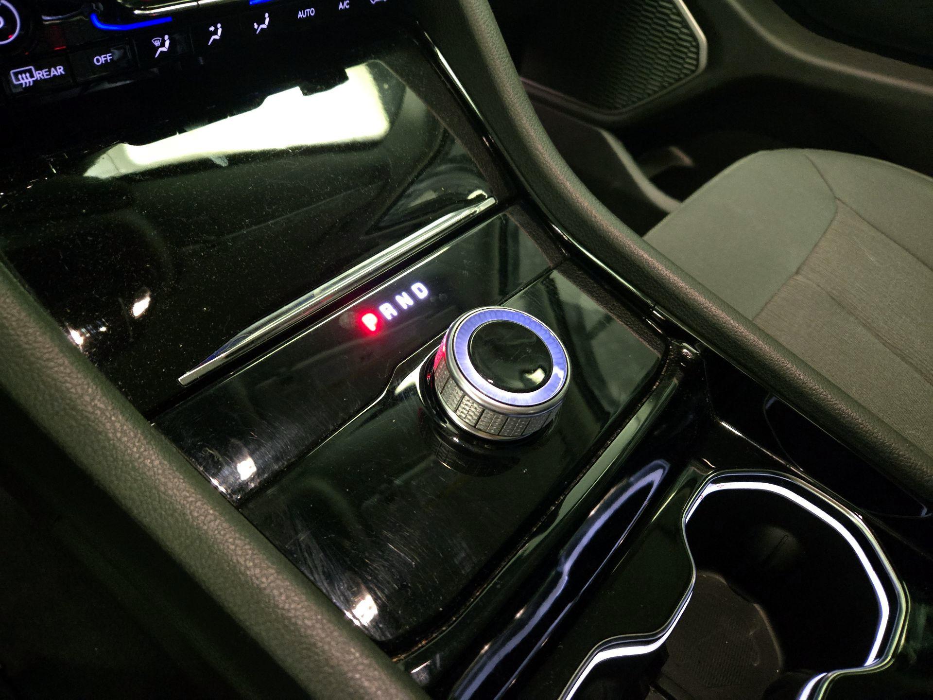 Thumbnail: 2022 Jeep Grand Cherokee - 17