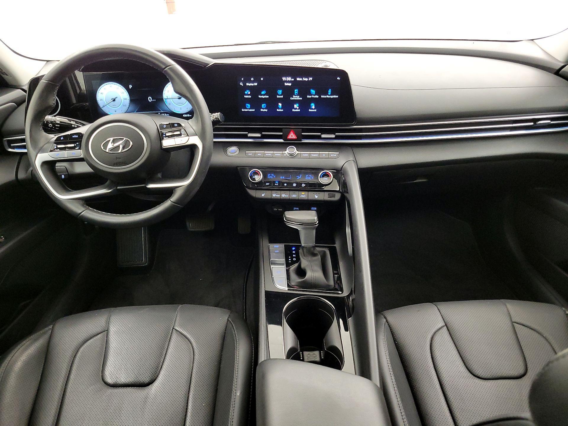 Thumbnail: 2023 Hyundai Elantra - 9