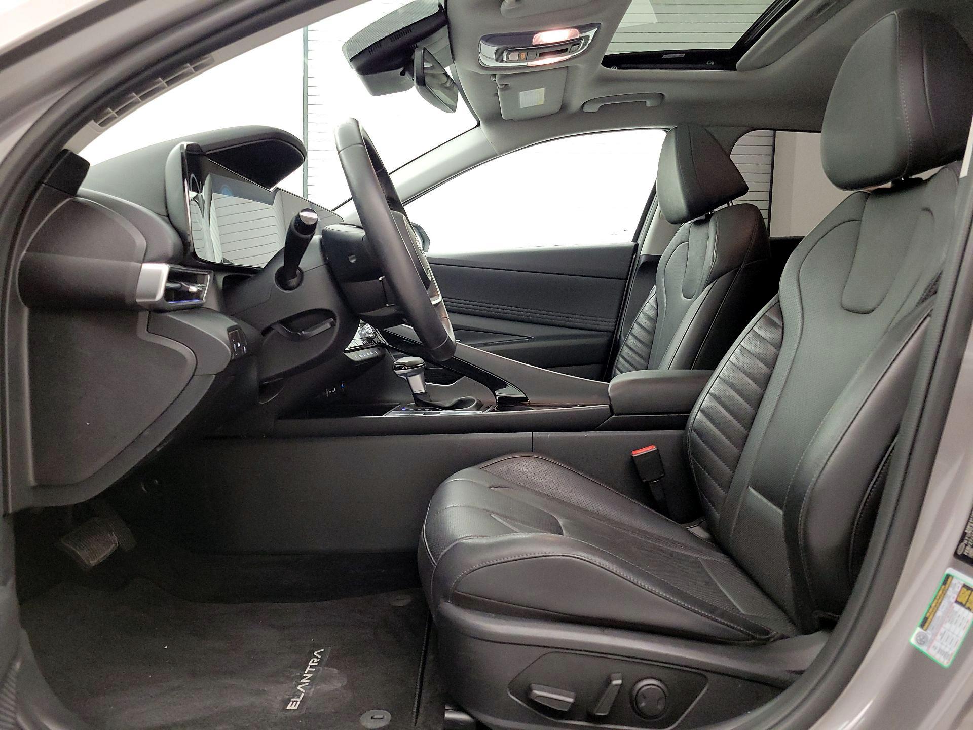 Thumbnail: 2023 Hyundai Elantra - 11