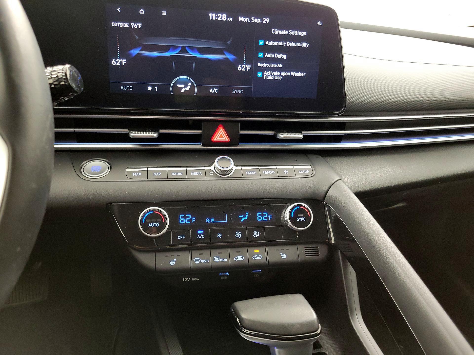 Thumbnail: 2023 Hyundai Elantra - 17