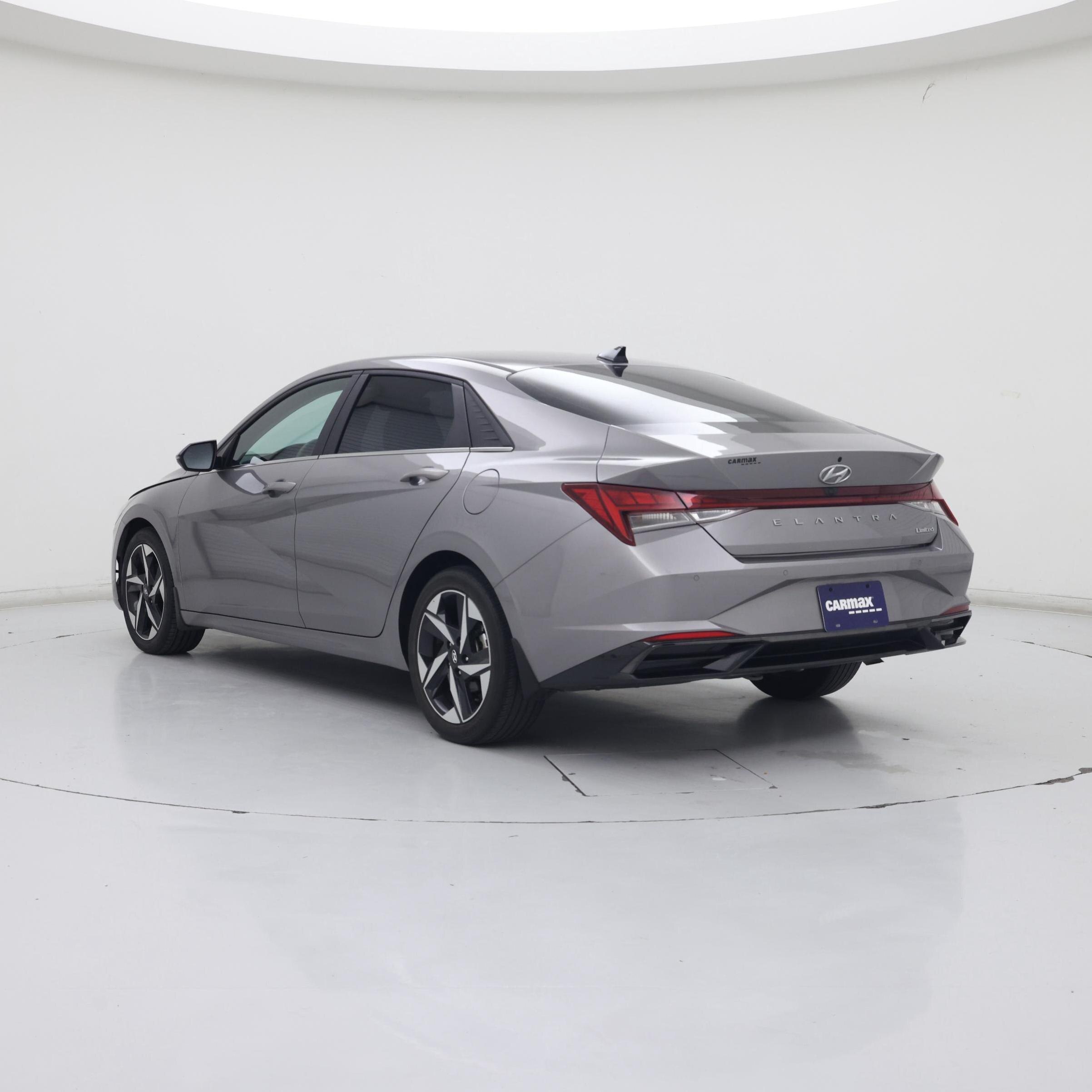 Thumbnail: 2023 Hyundai Elantra - 2