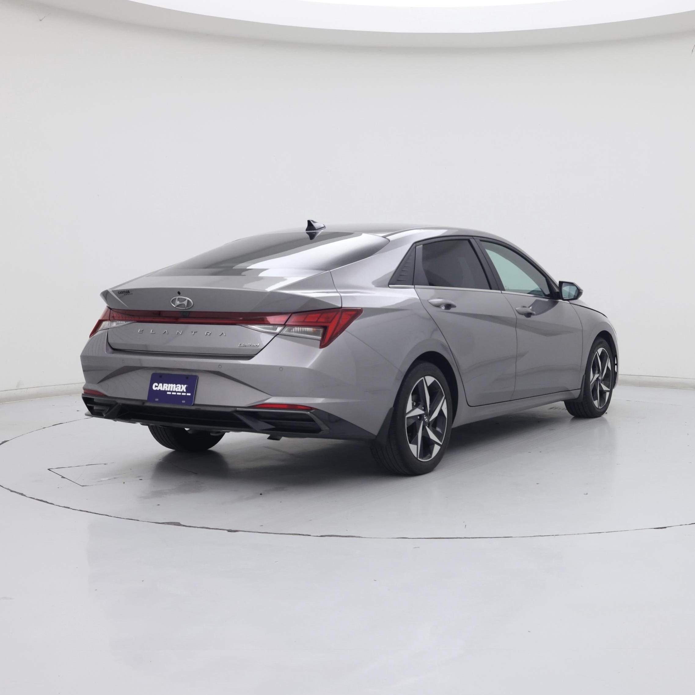 Thumbnail: 2023 Hyundai Elantra - 8