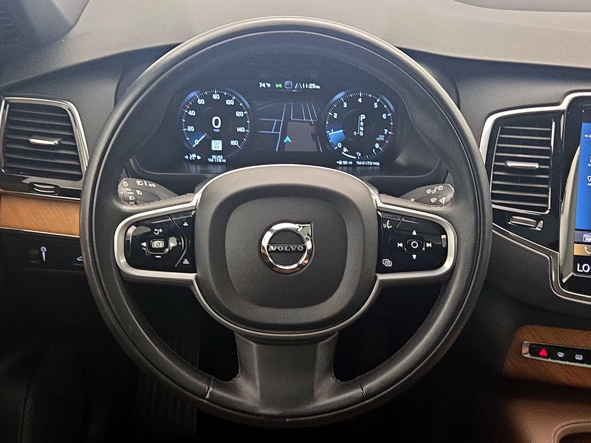 Thumbnail: 2022 Volvo XC90 - 10