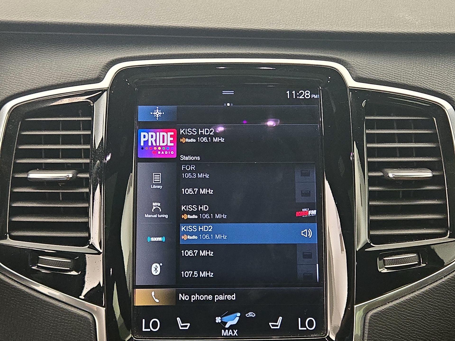 Thumbnail: 2022 Volvo XC90 - 16