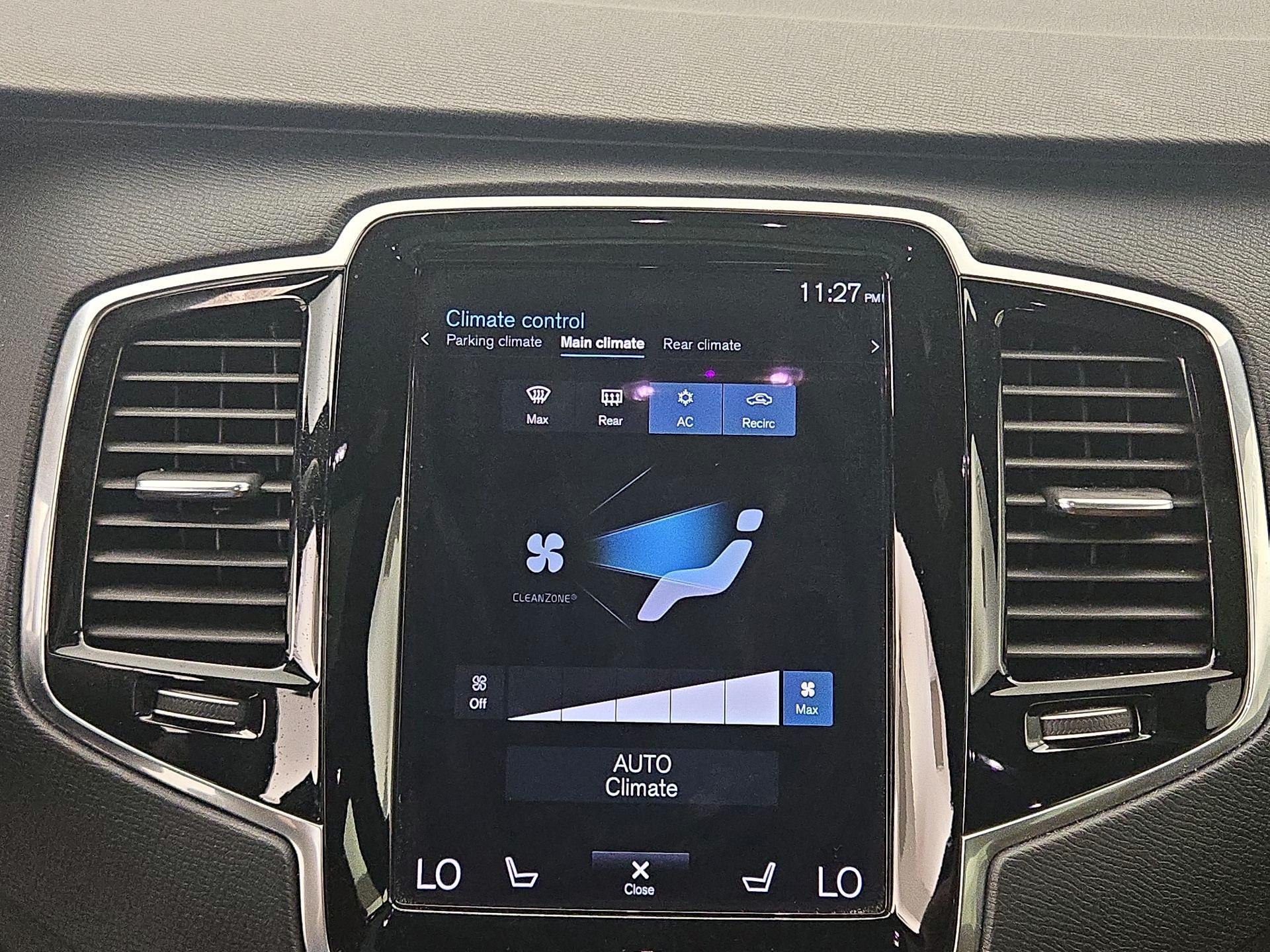 Thumbnail: 2022 Volvo XC90 - 17