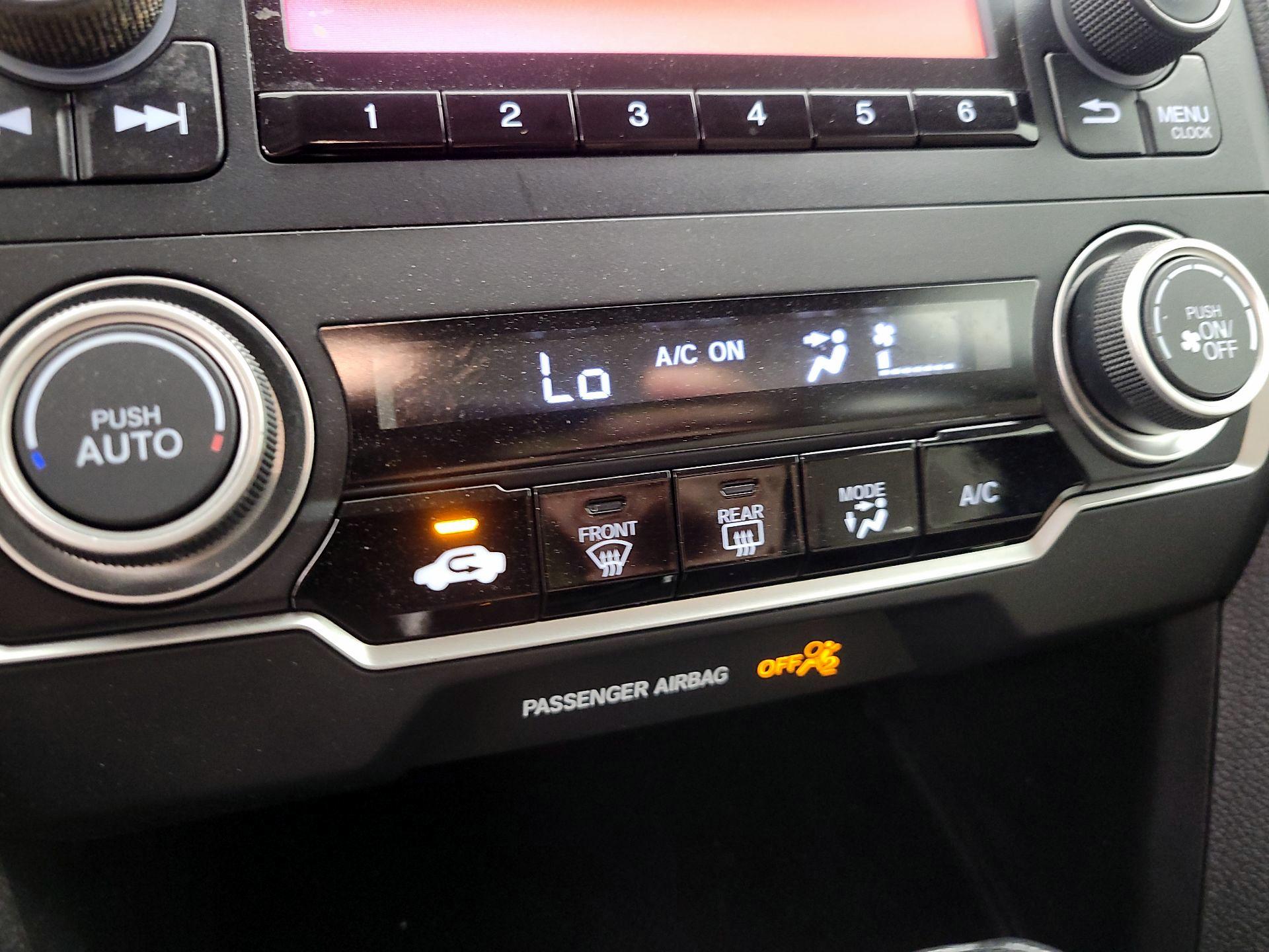 Thumbnail: 2016 Honda Civic - 16