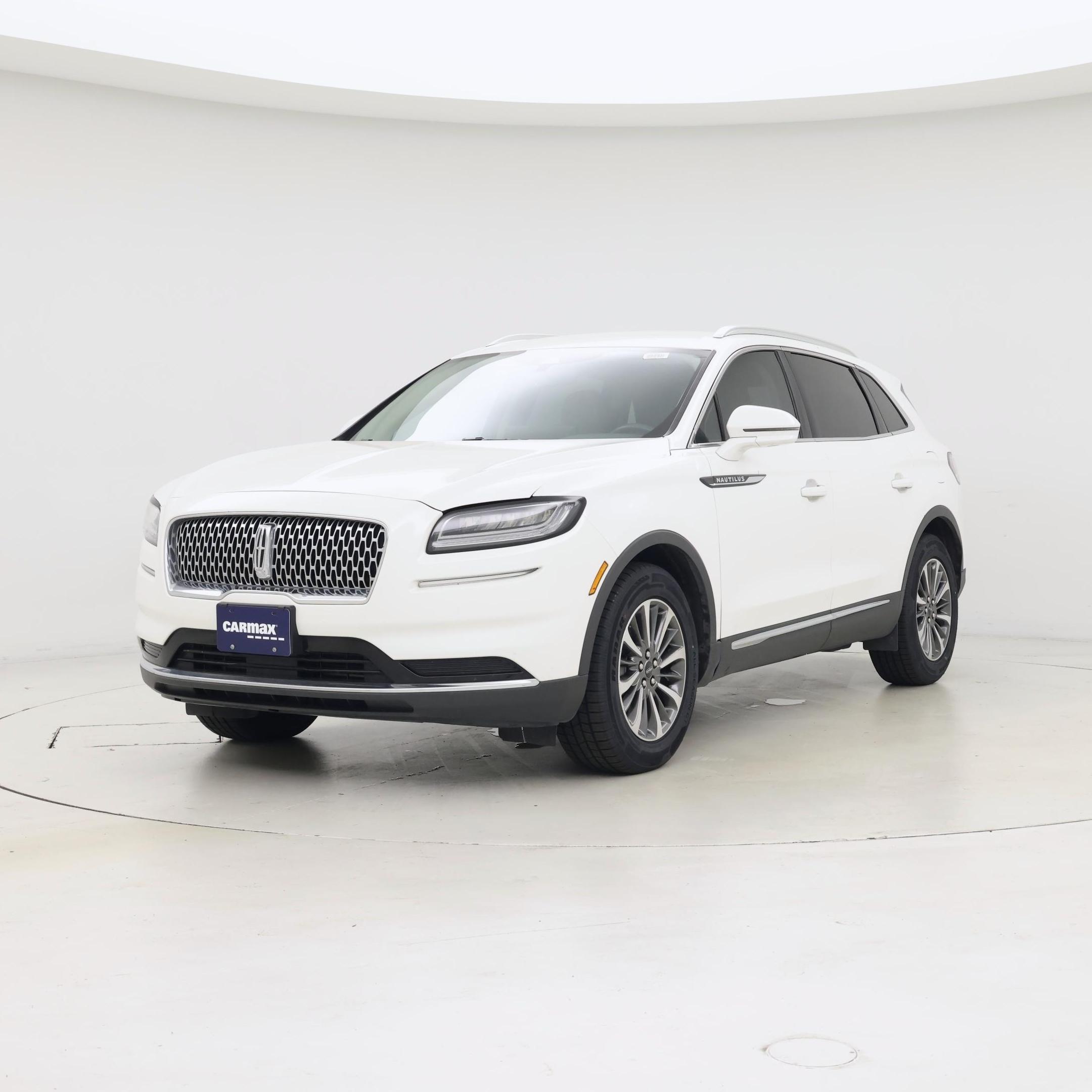 Thumbnail: 2023 Lincoln Nautilus - 4