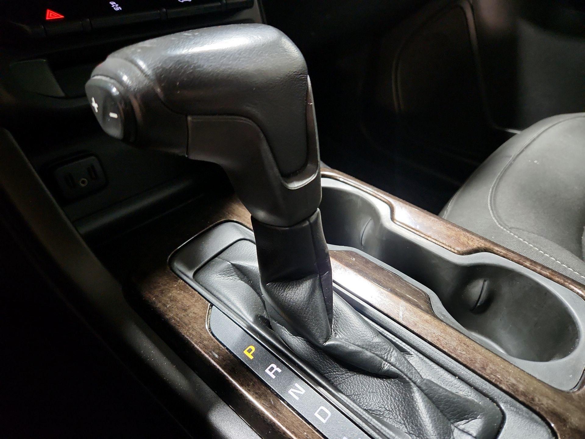 Thumbnail: 2019 GMC Canyon - 15