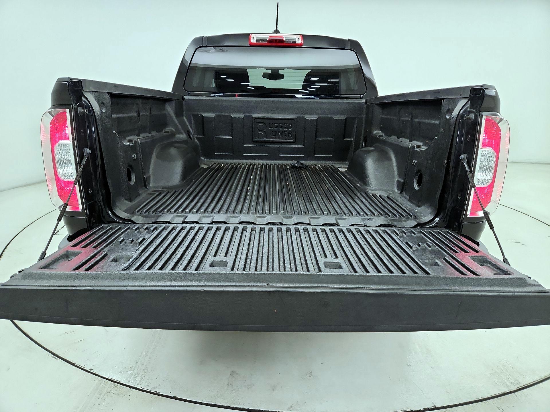 Thumbnail: 2019 GMC Canyon - 16