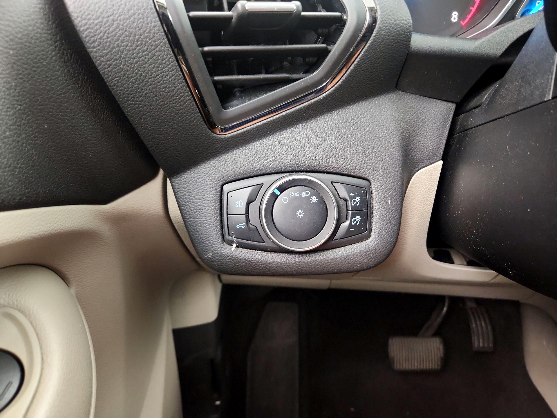 Thumbnail: 2017 Ford Escape - 13