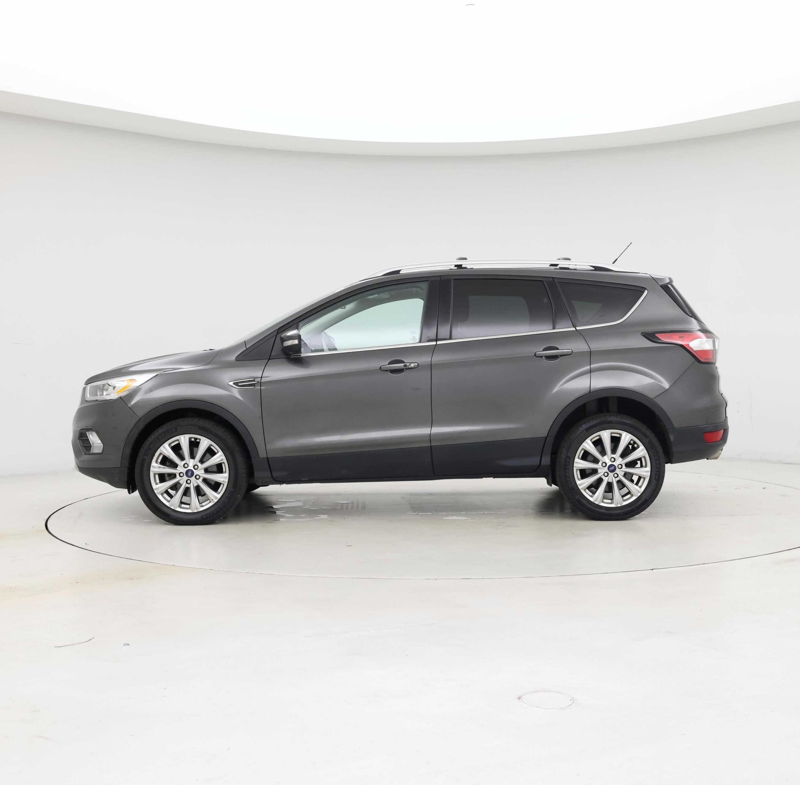 Thumbnail: 2017 Ford Escape - 3