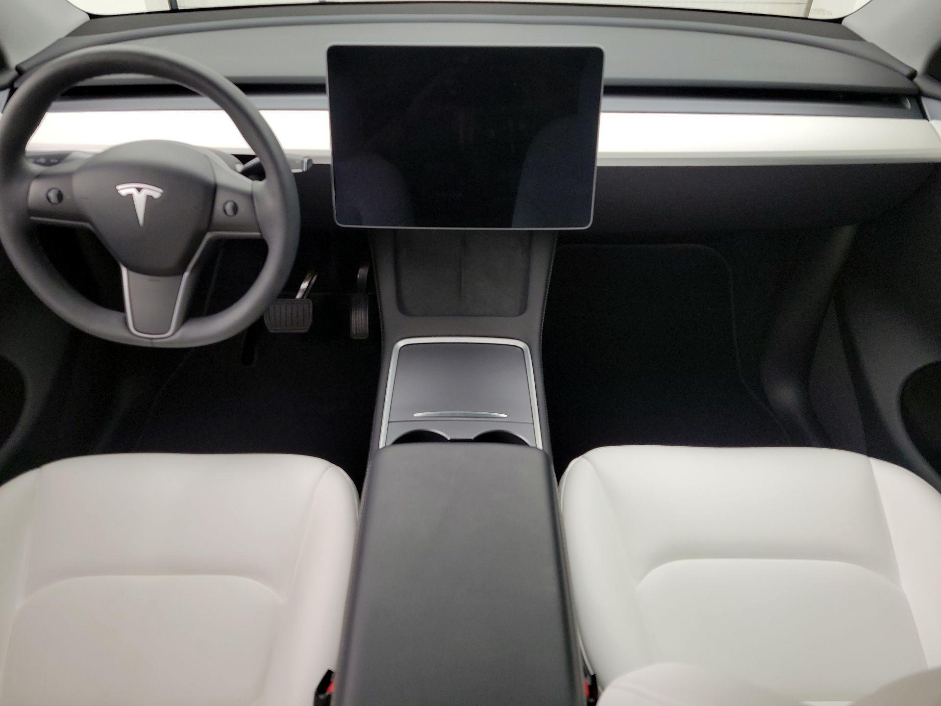 Thumbnail: 2023 Tesla Model Y - 9