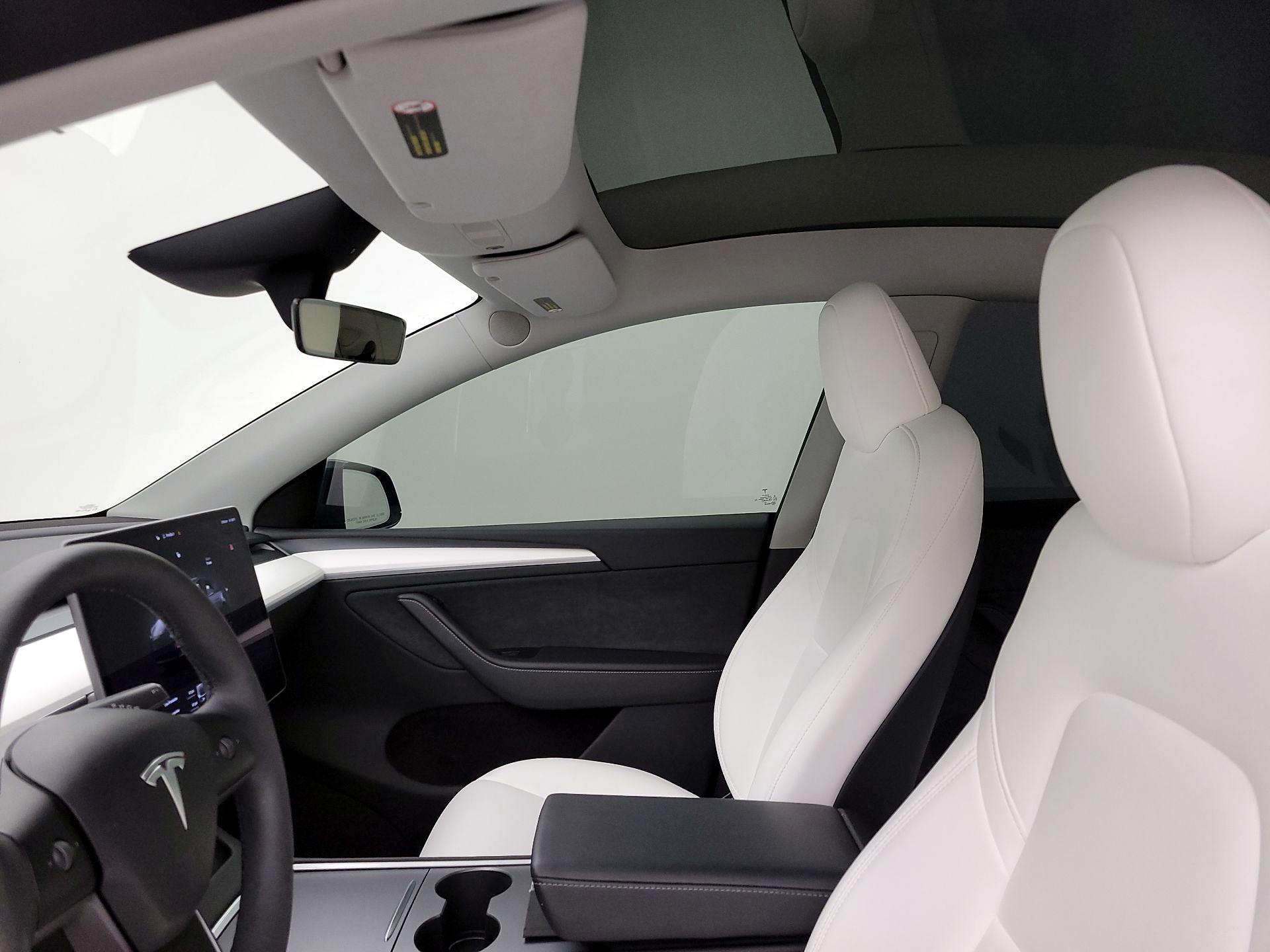 Thumbnail: 2023 Tesla Model Y - 18
