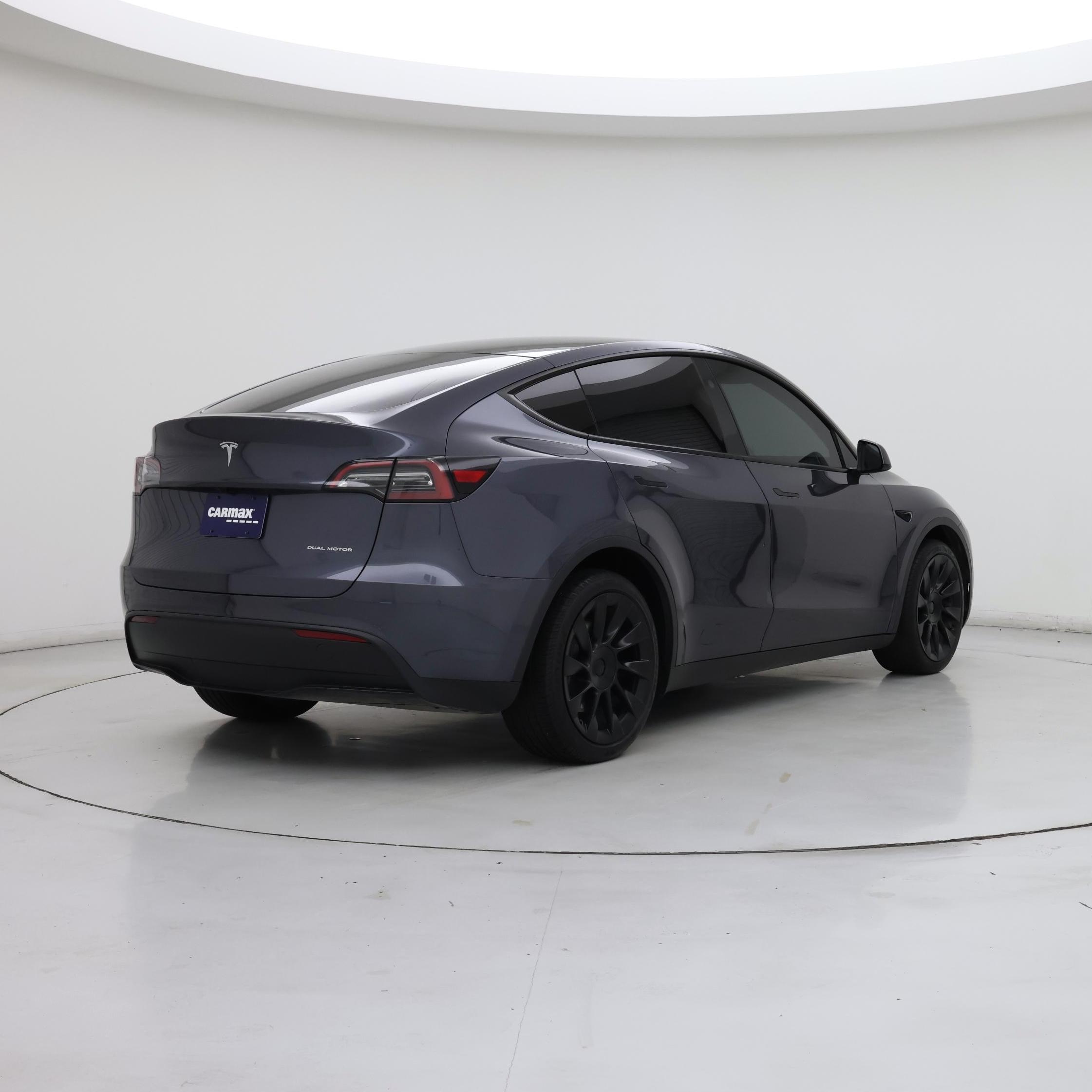 Thumbnail: 2023 Tesla Model Y - 8