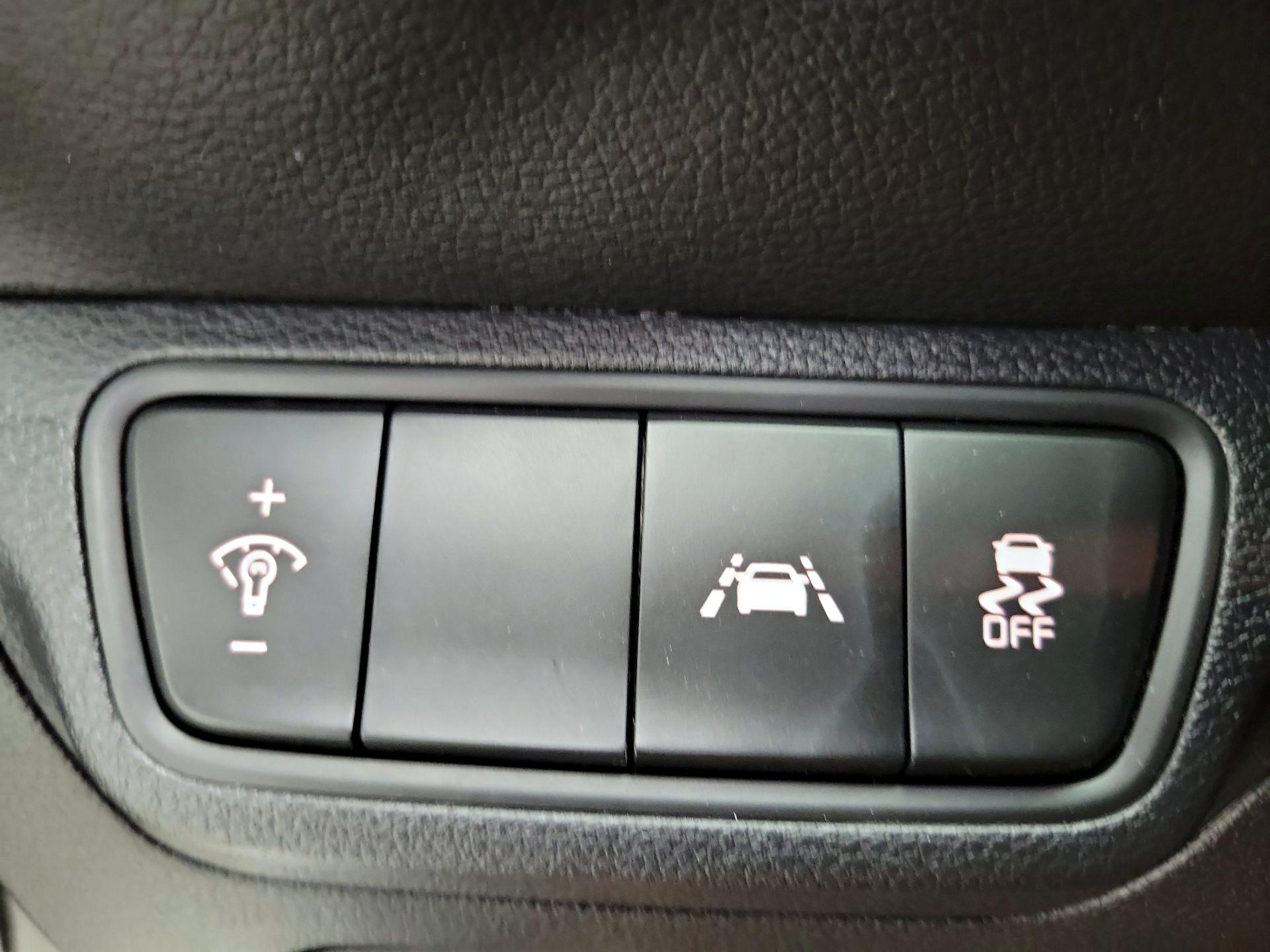 Thumbnail: 2021 Kia Forte - 13
