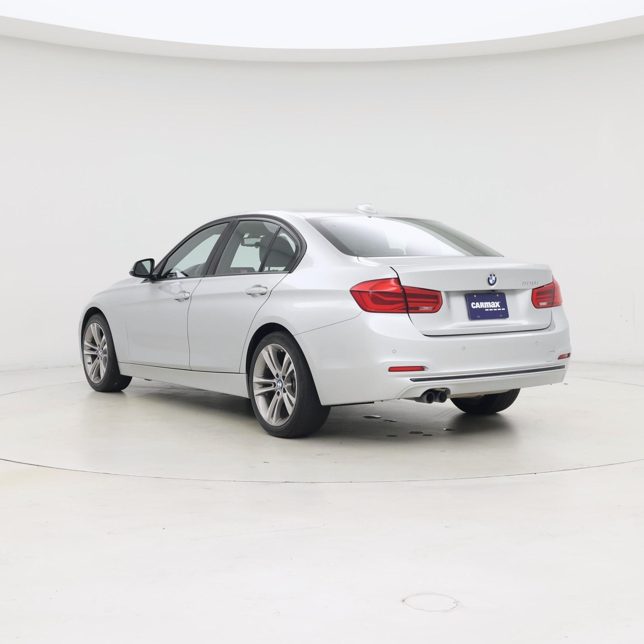 Thumbnail: 2016 BMW 3 Series - 2