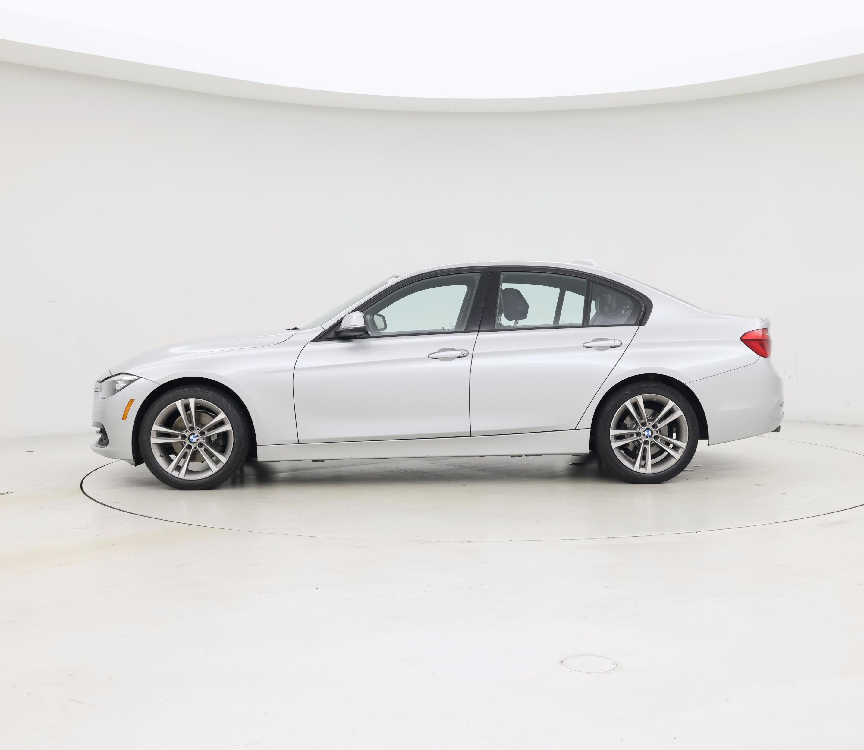 Thumbnail: 2016 BMW 3 Series - 3
