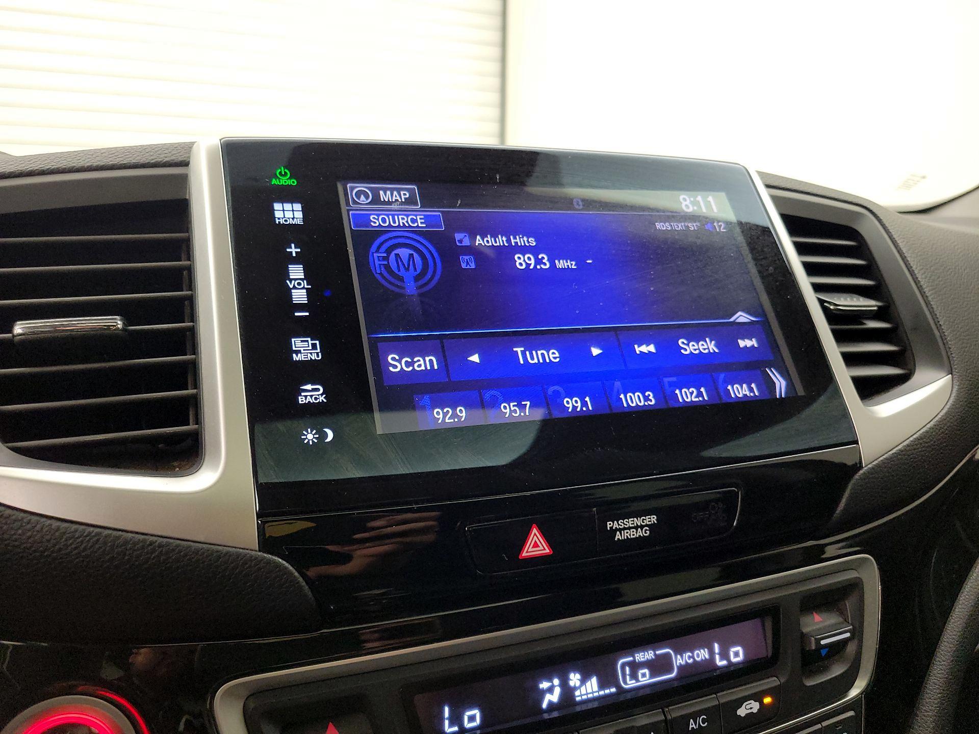 Thumbnail: 2016 Honda Pilot - 15