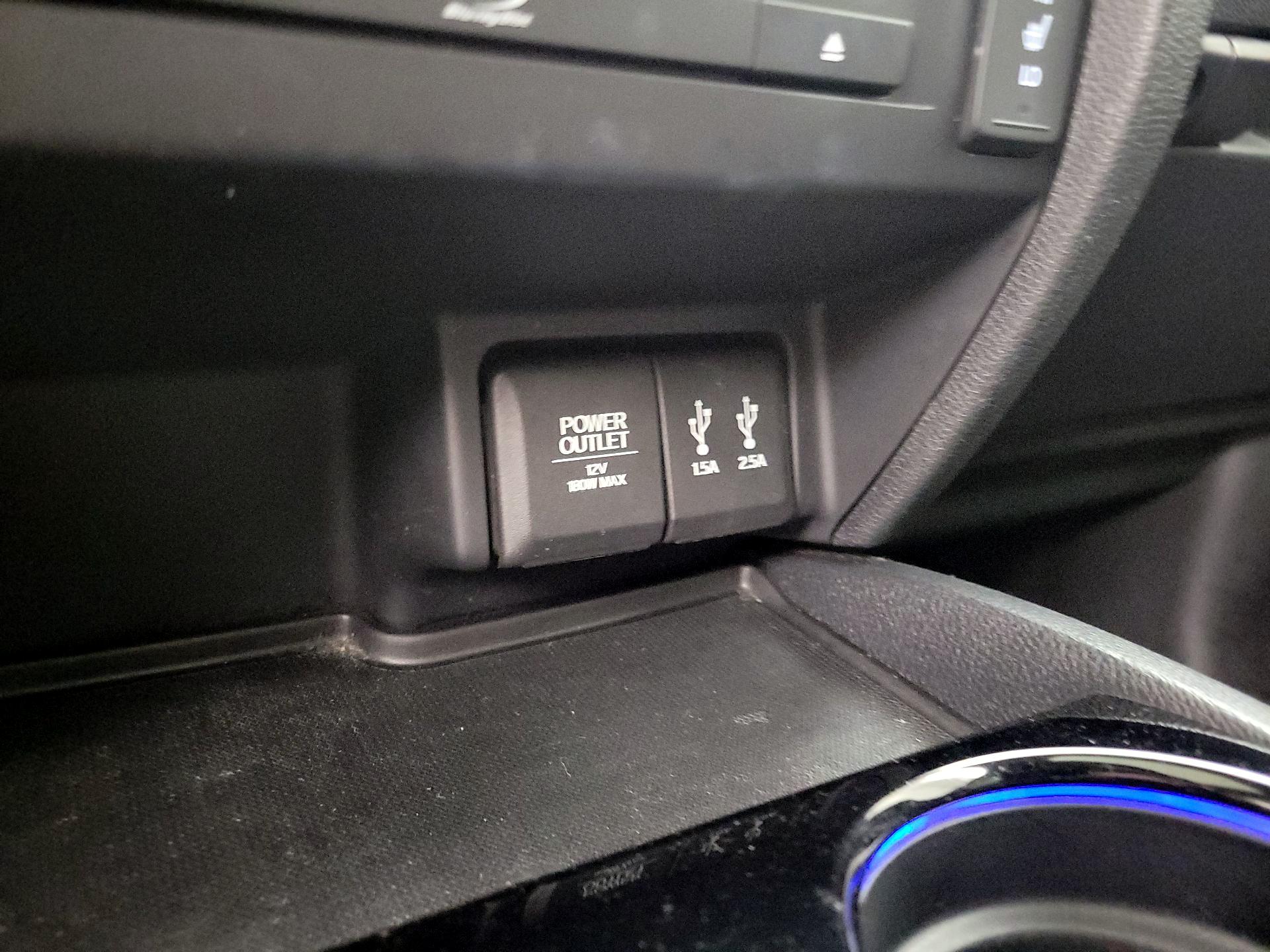 Thumbnail: 2016 Honda Pilot - 18