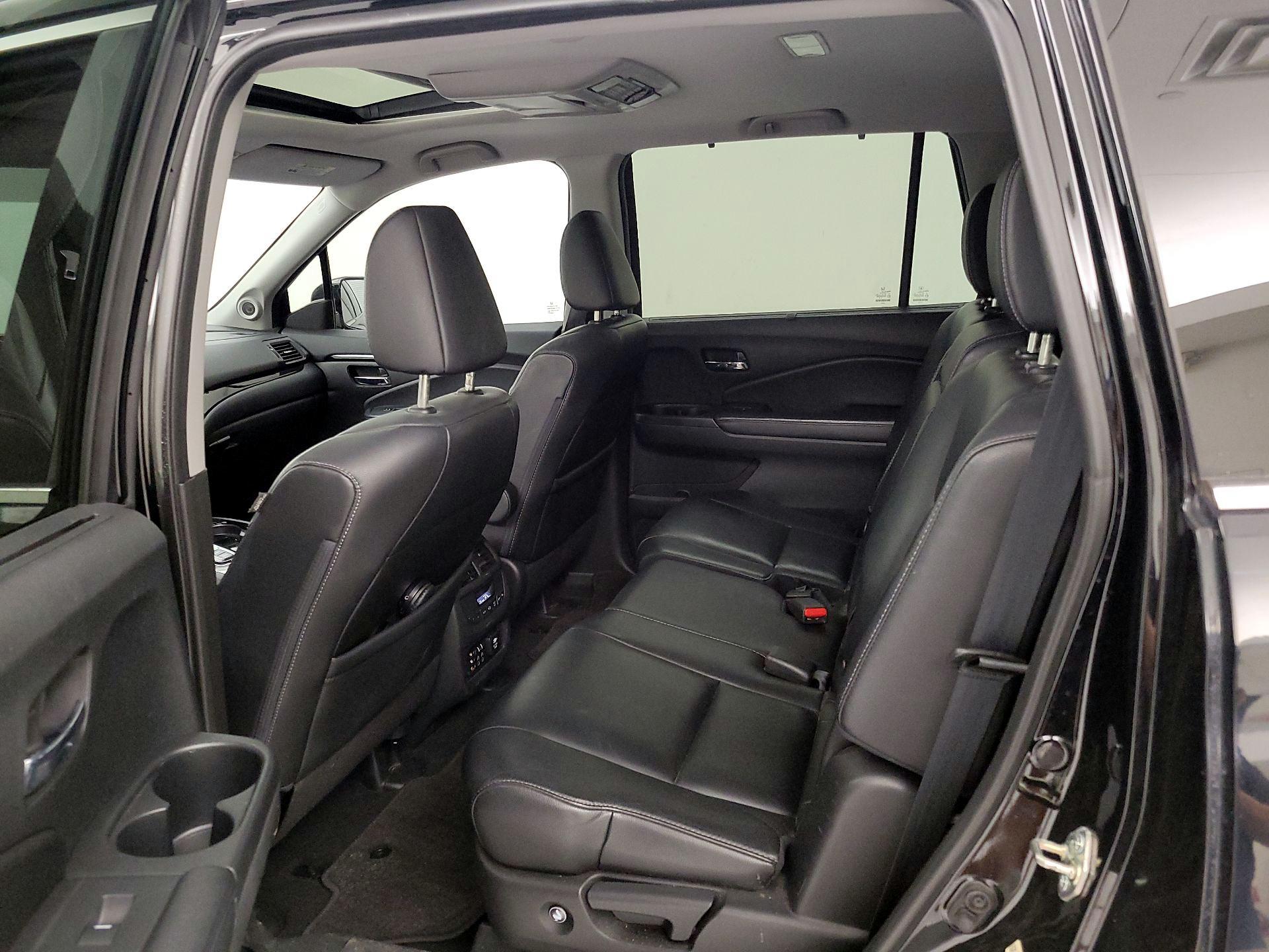 Thumbnail: 2016 Honda Pilot - 20