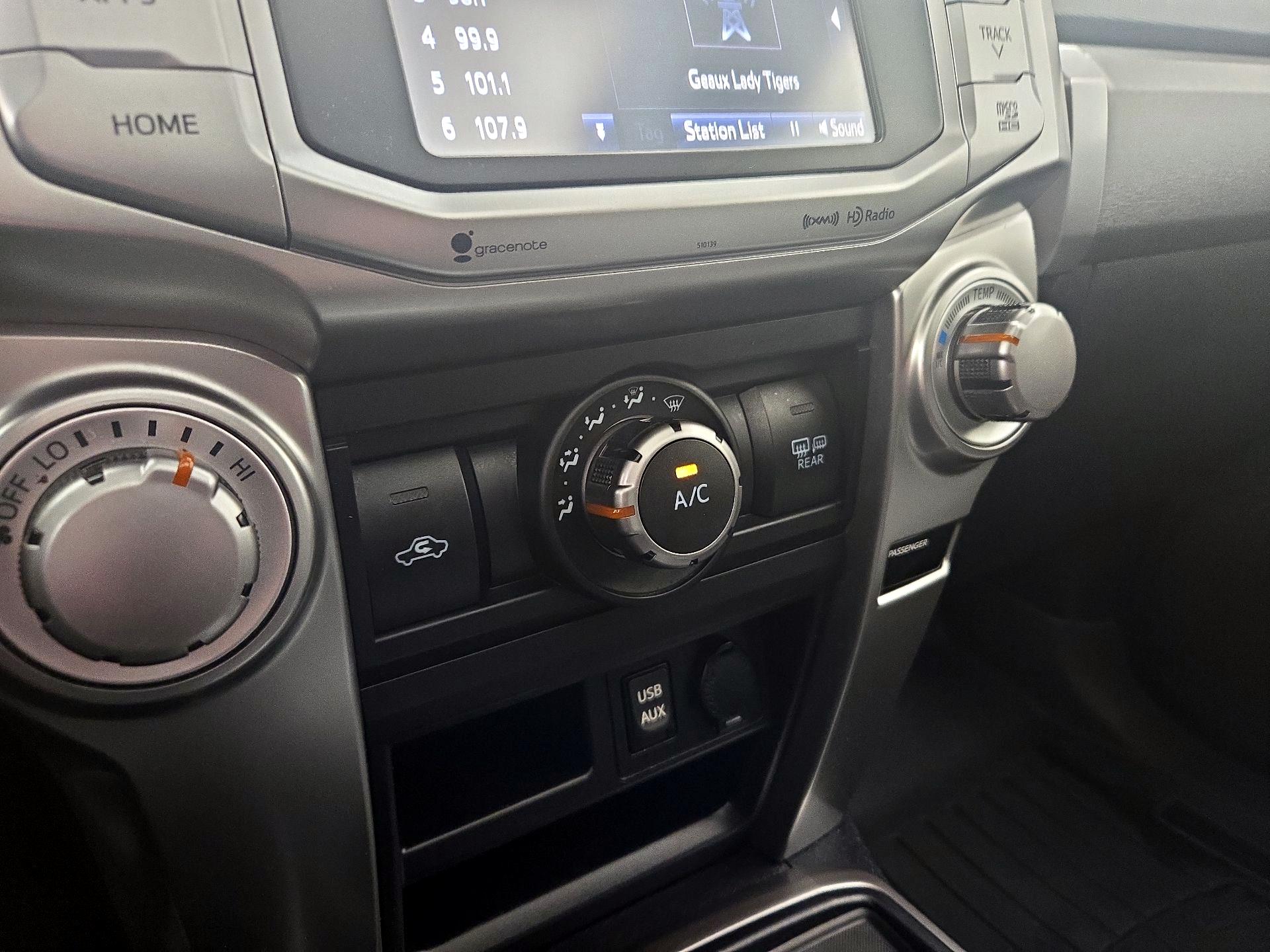 Thumbnail: 2017 Toyota 4Runner - 16