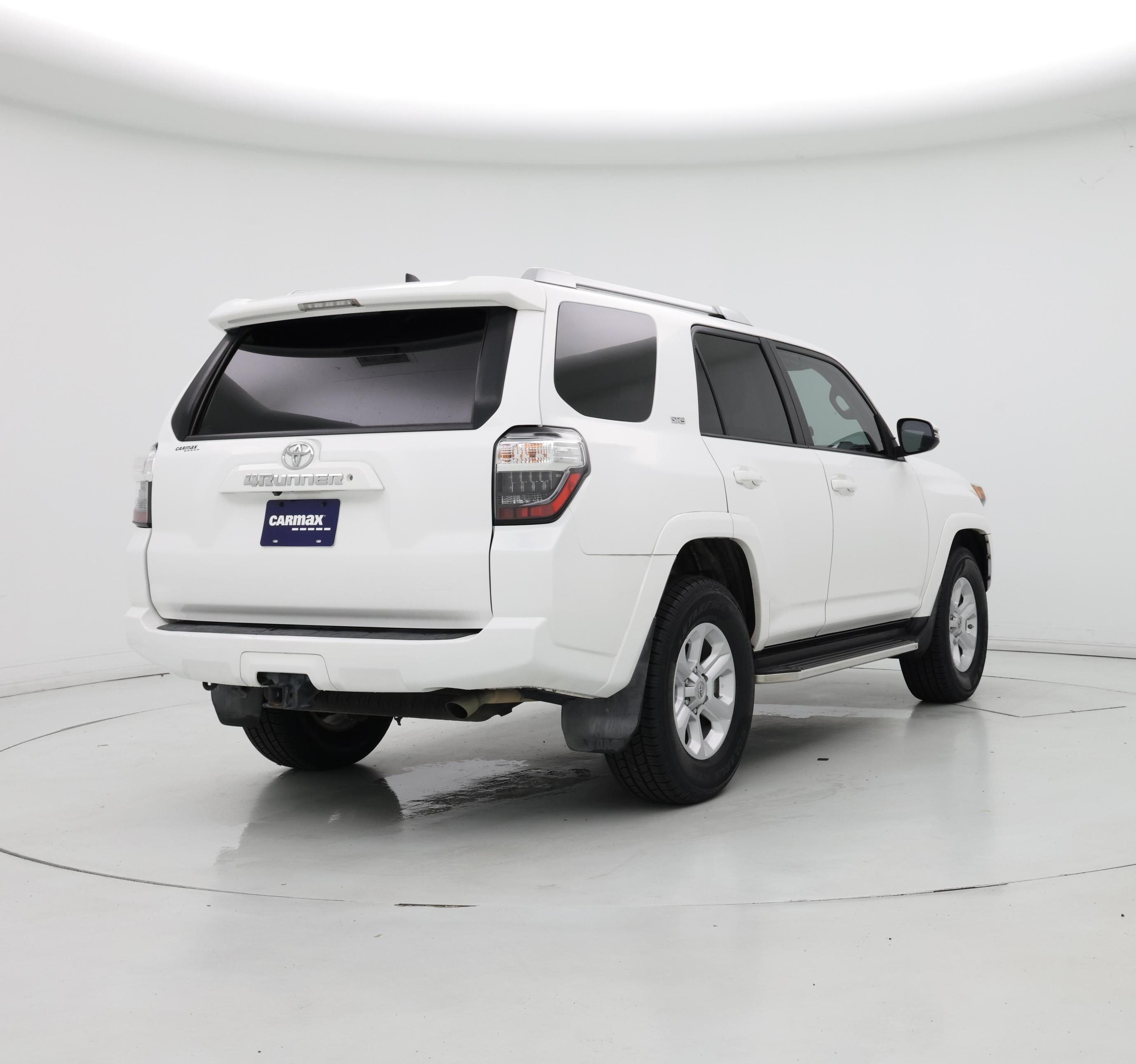 Thumbnail: 2017 Toyota 4Runner - 8