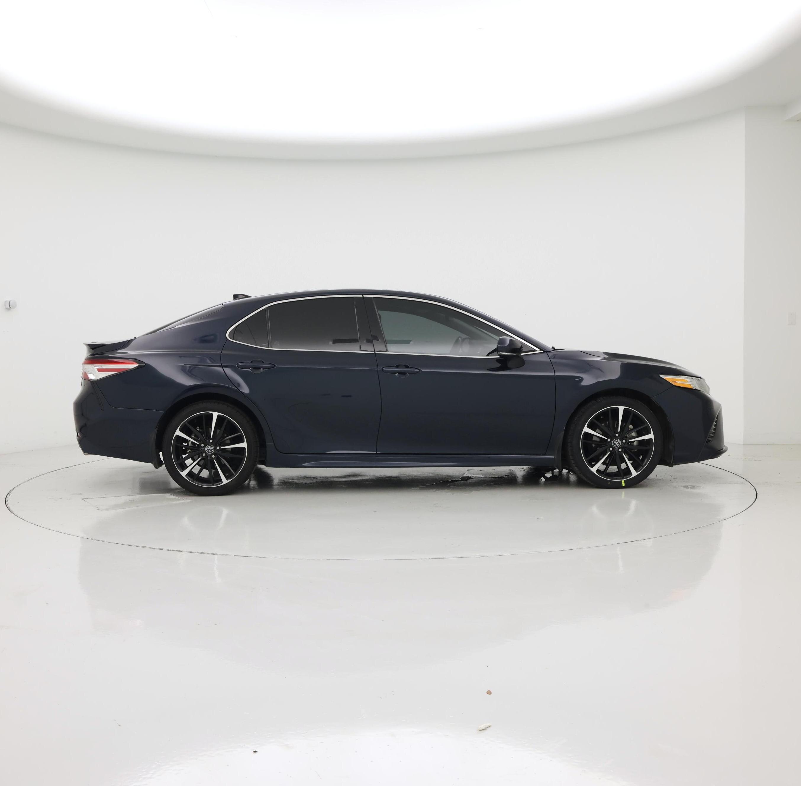 Thumbnail: 2020 Toyota Camry - 7