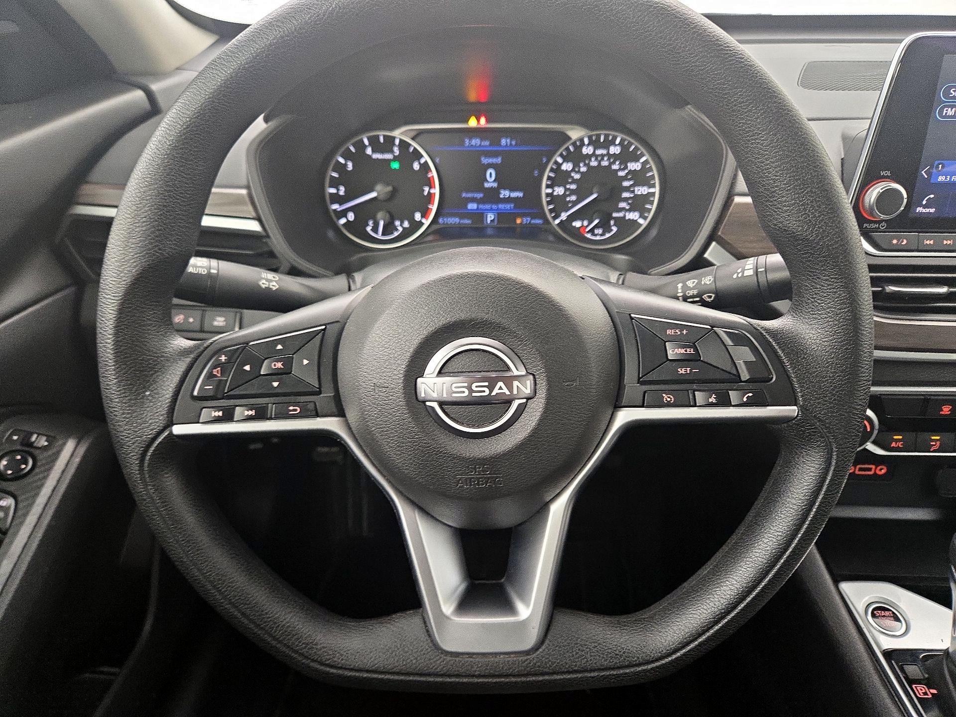 Thumbnail: 2024 Nissan Altima - 10