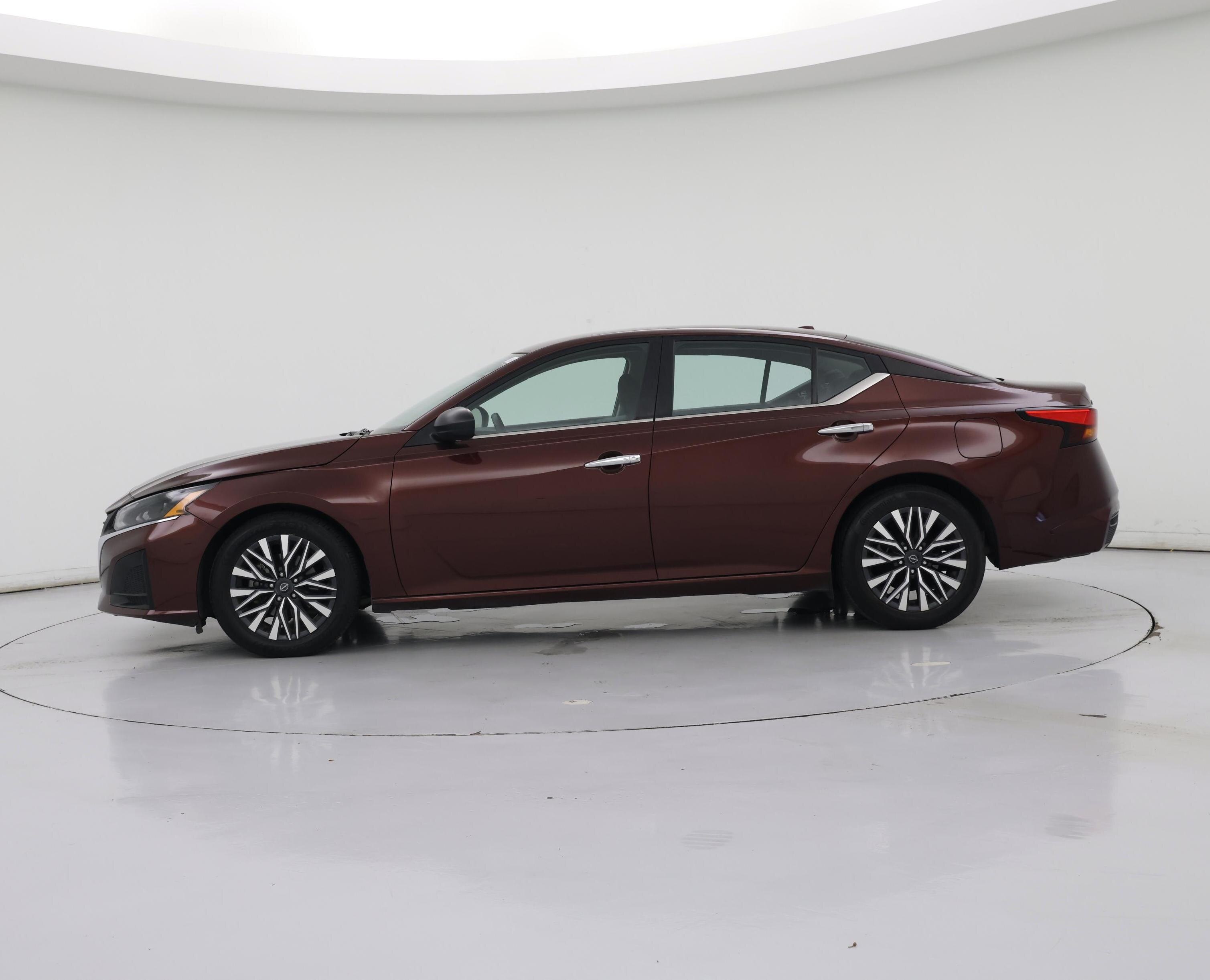Thumbnail: 2024 Nissan Altima - 3