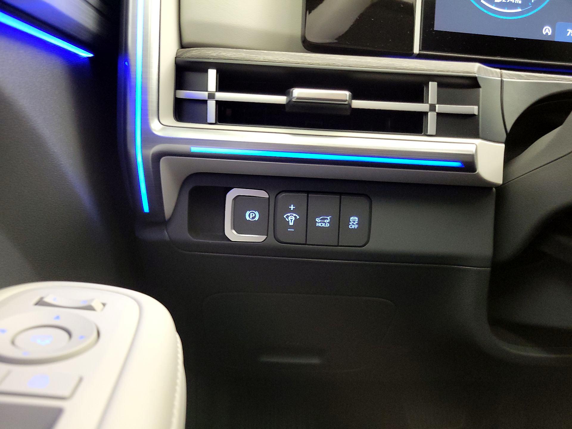 Thumbnail: 2024 Hyundai Santa Fe - 13