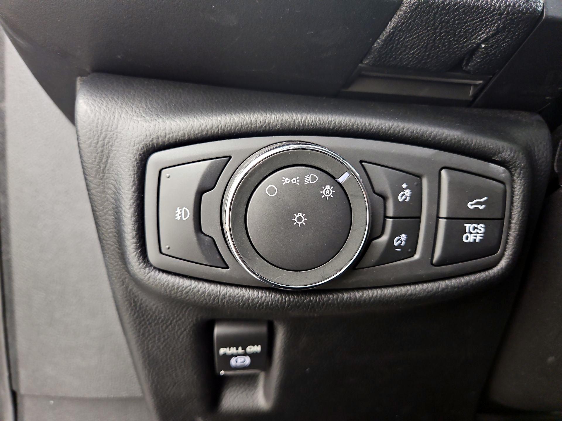 Thumbnail: 2019 Lincoln Nautilus - 13