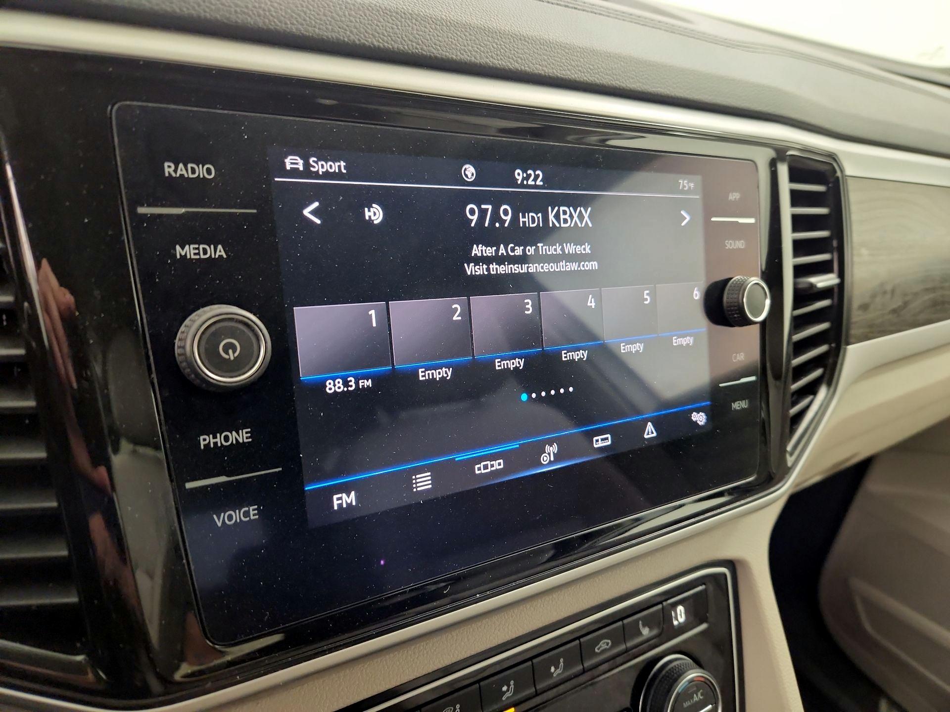 Thumbnail: 2022 Volkswagen Atlas - 15