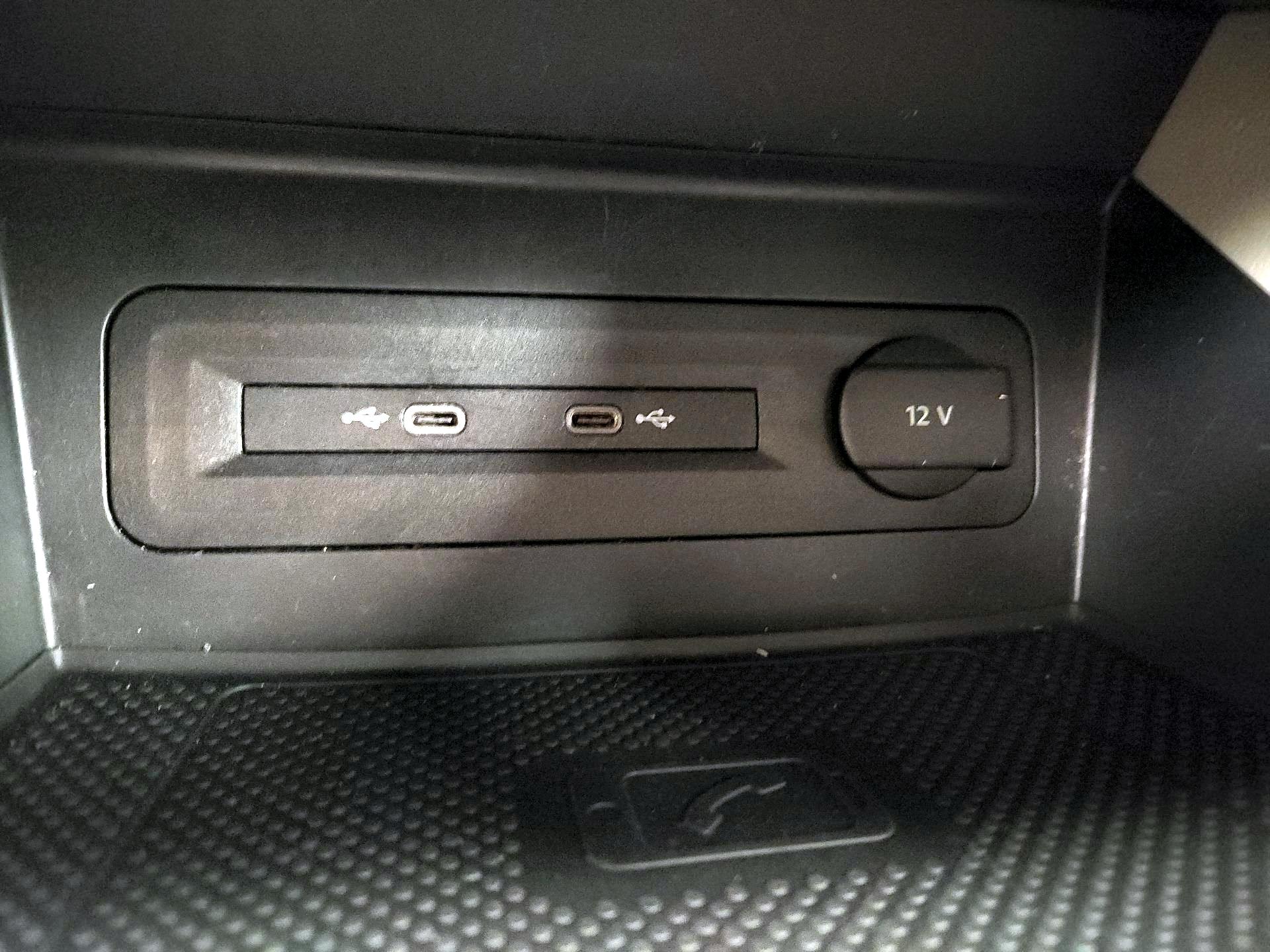 Thumbnail: 2022 Volkswagen Atlas - 18