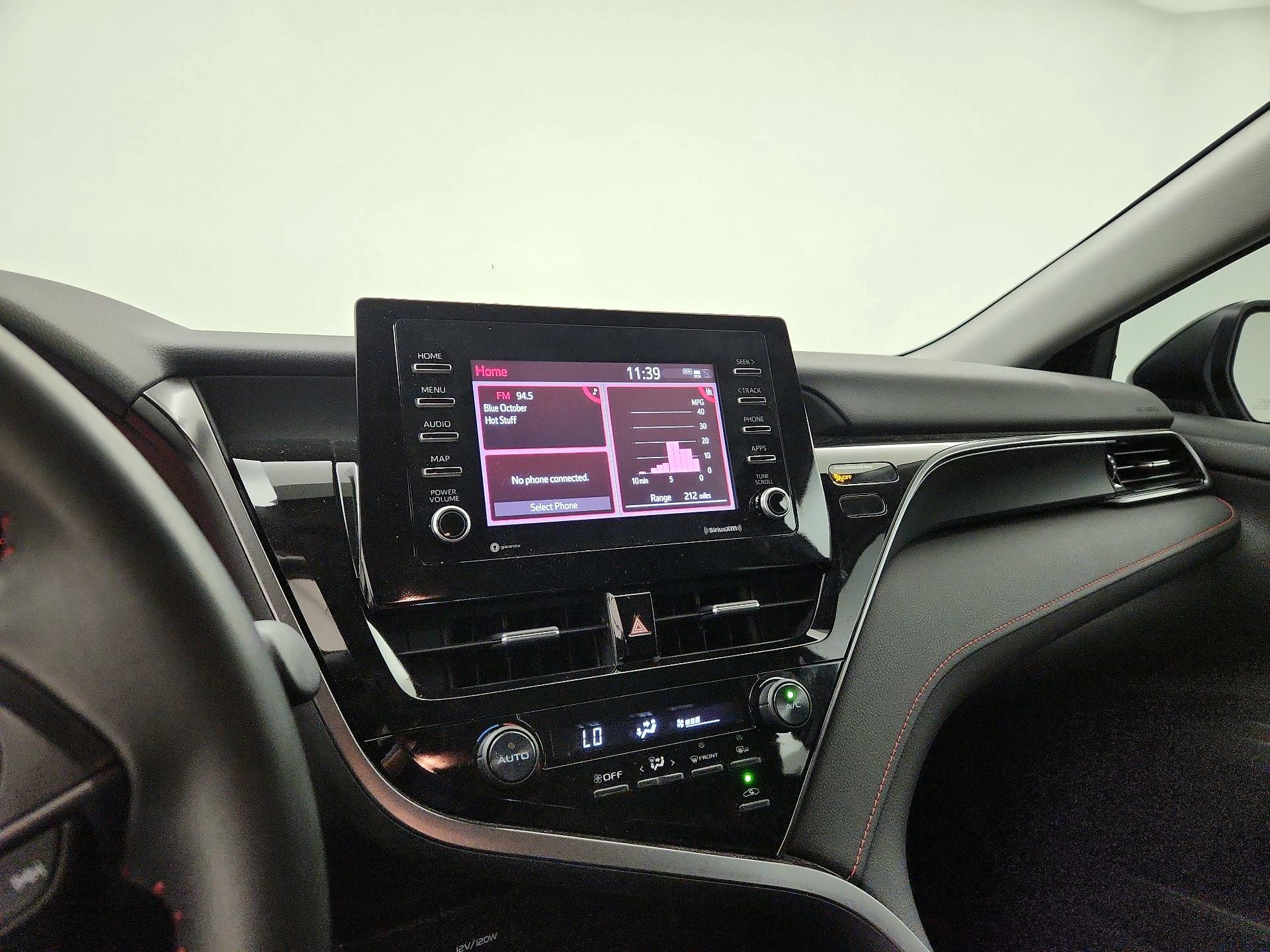 Thumbnail: 2022 Toyota Camry - 13