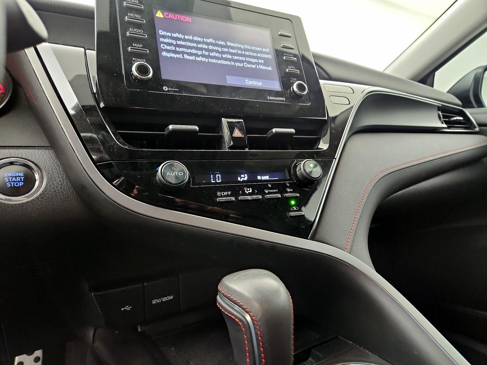 Thumbnail: 2022 Toyota Camry - 14