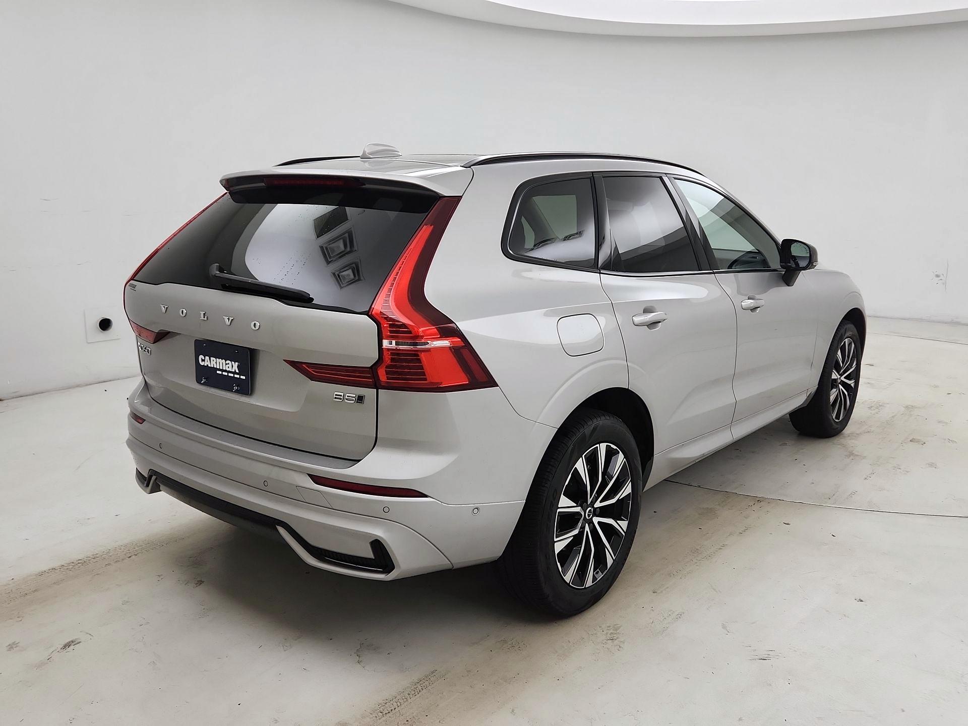 Thumbnail: 2025 Volvo XC60 - 5