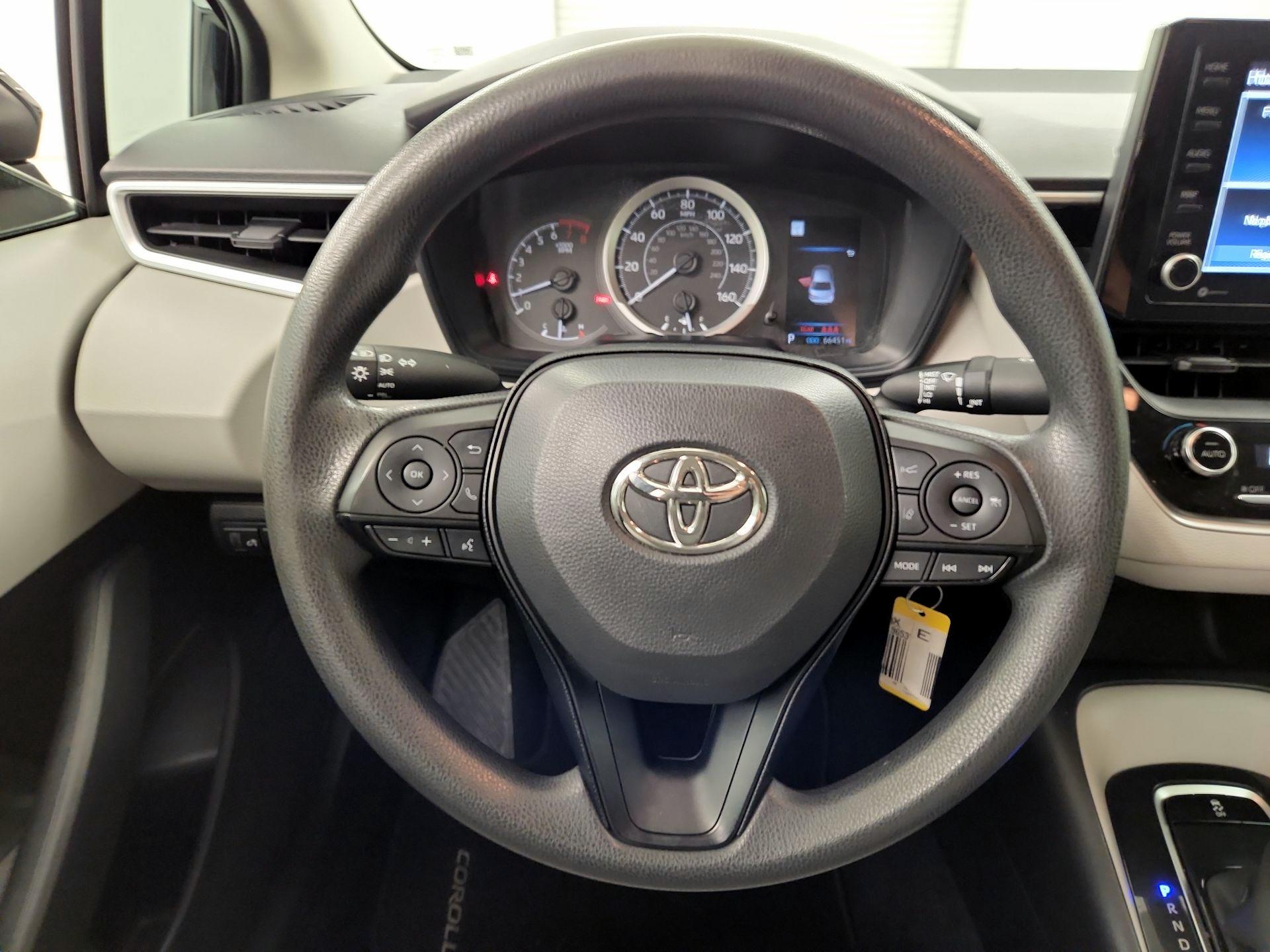 Thumbnail: 2022 Toyota Corolla - 10