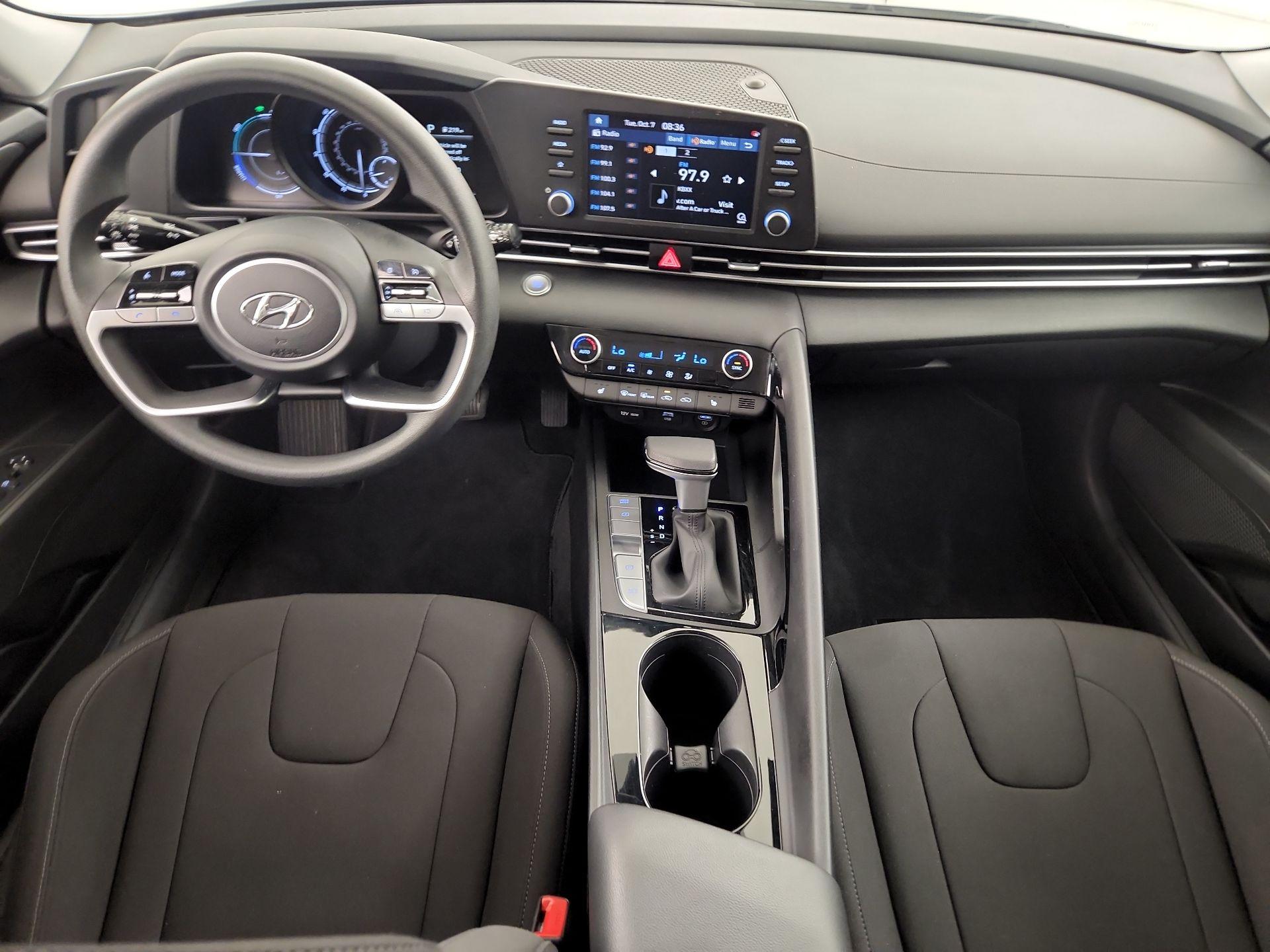 Thumbnail: 2023 Hyundai Elantra - 9