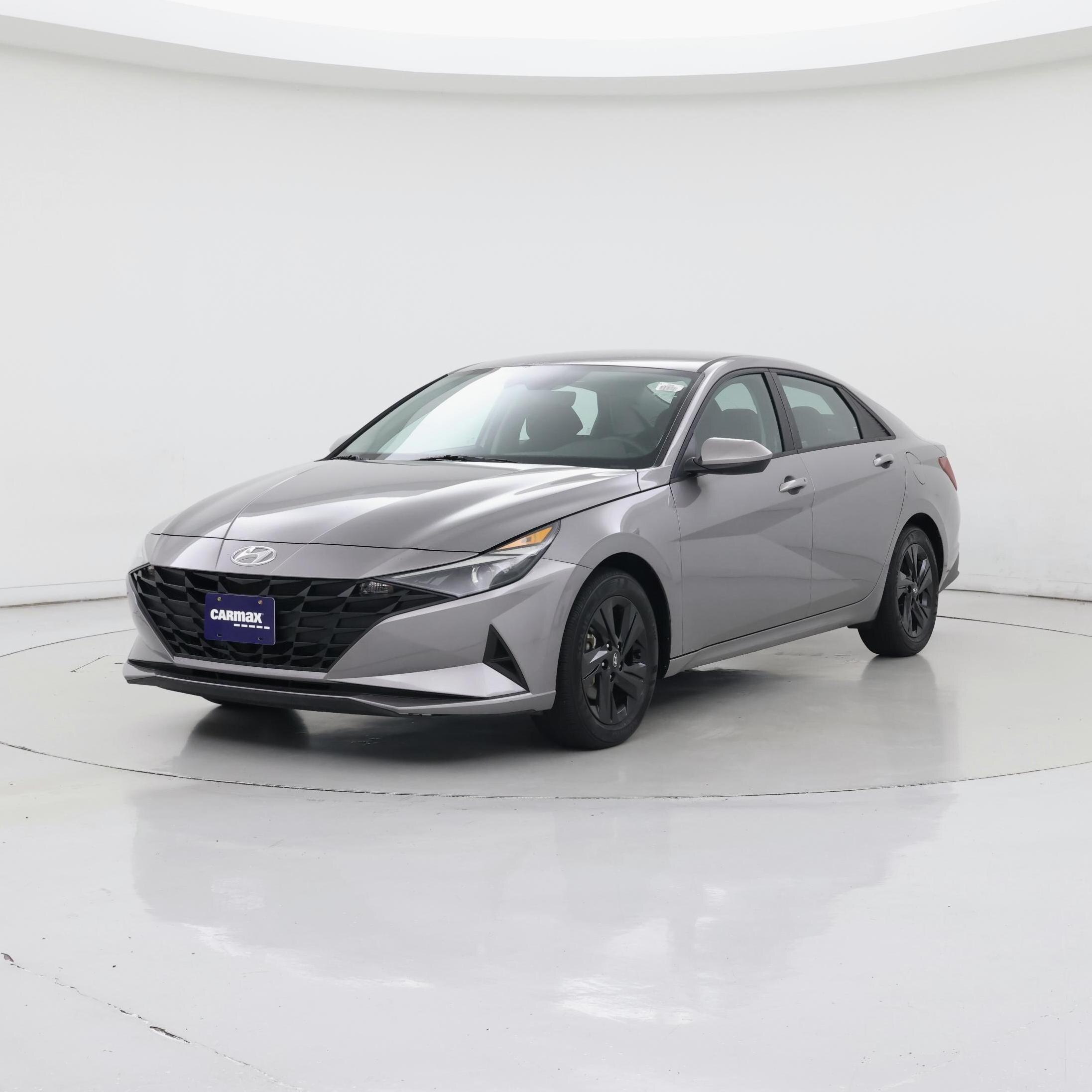 Thumbnail: 2023 Hyundai Elantra - 4