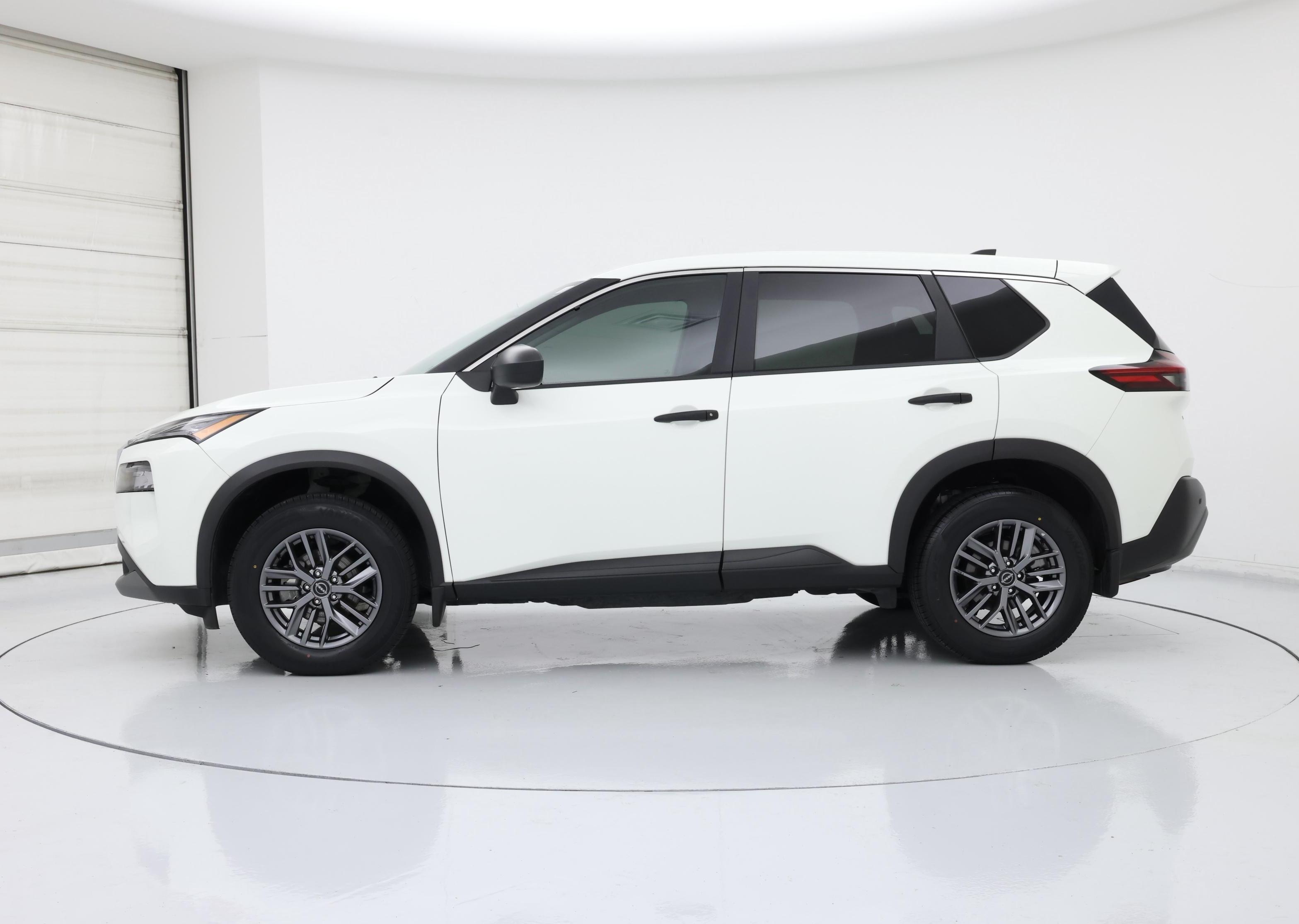 Thumbnail: 2023 Nissan Rogue - 3