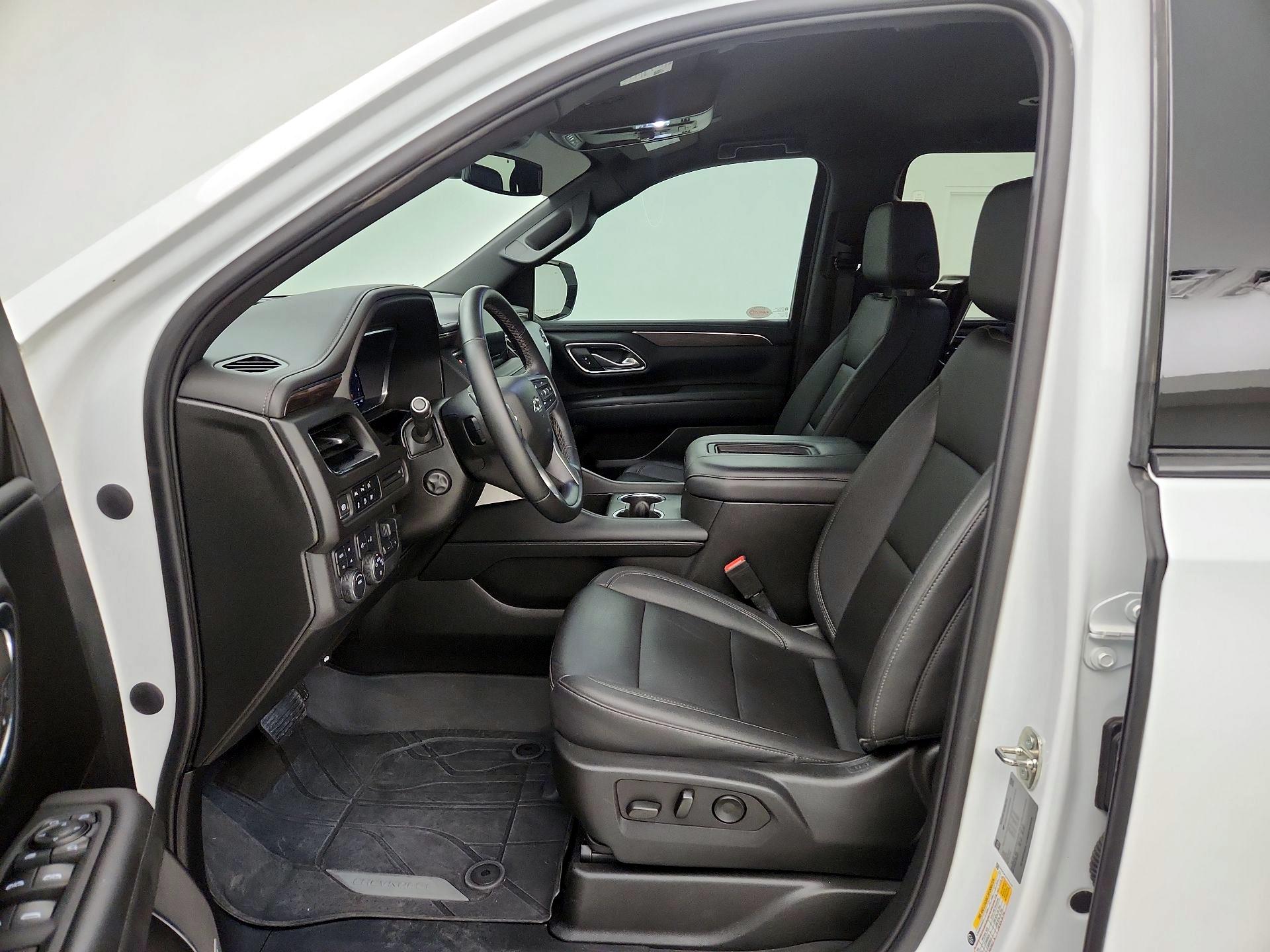 Thumbnail: 2023 Chevrolet Suburban - 11