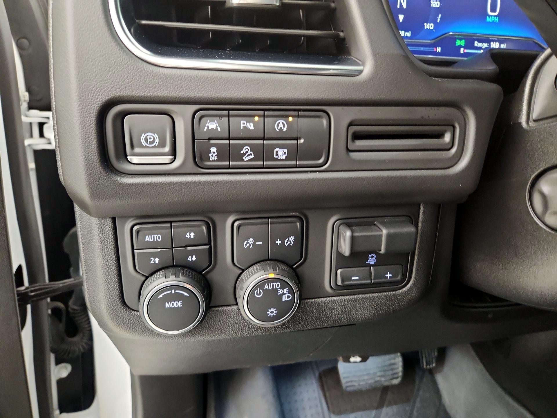 Thumbnail: 2023 Chevrolet Suburban - 13