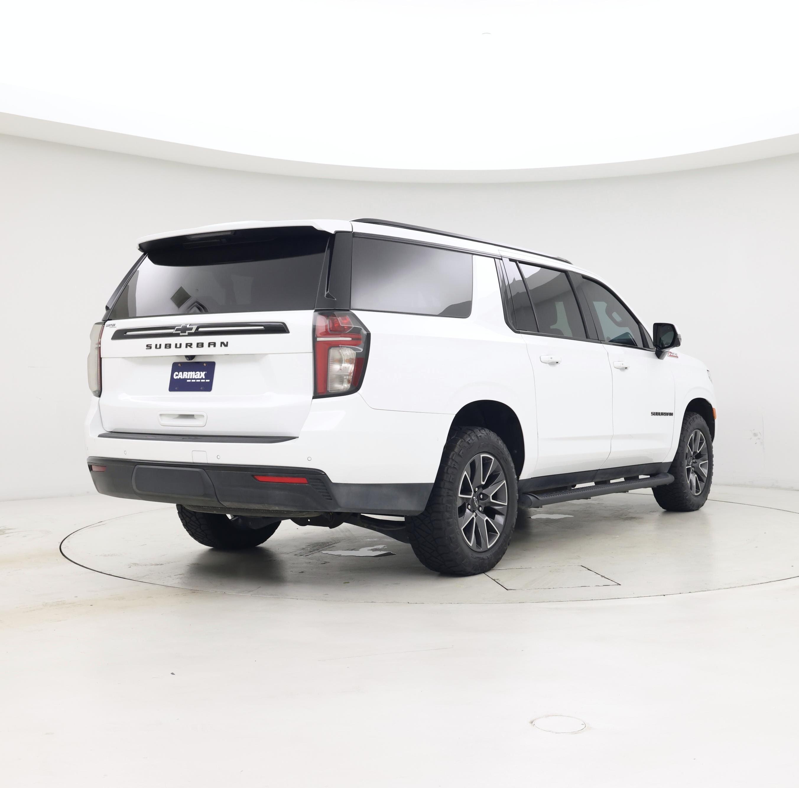 Thumbnail: 2023 Chevrolet Suburban - 8
