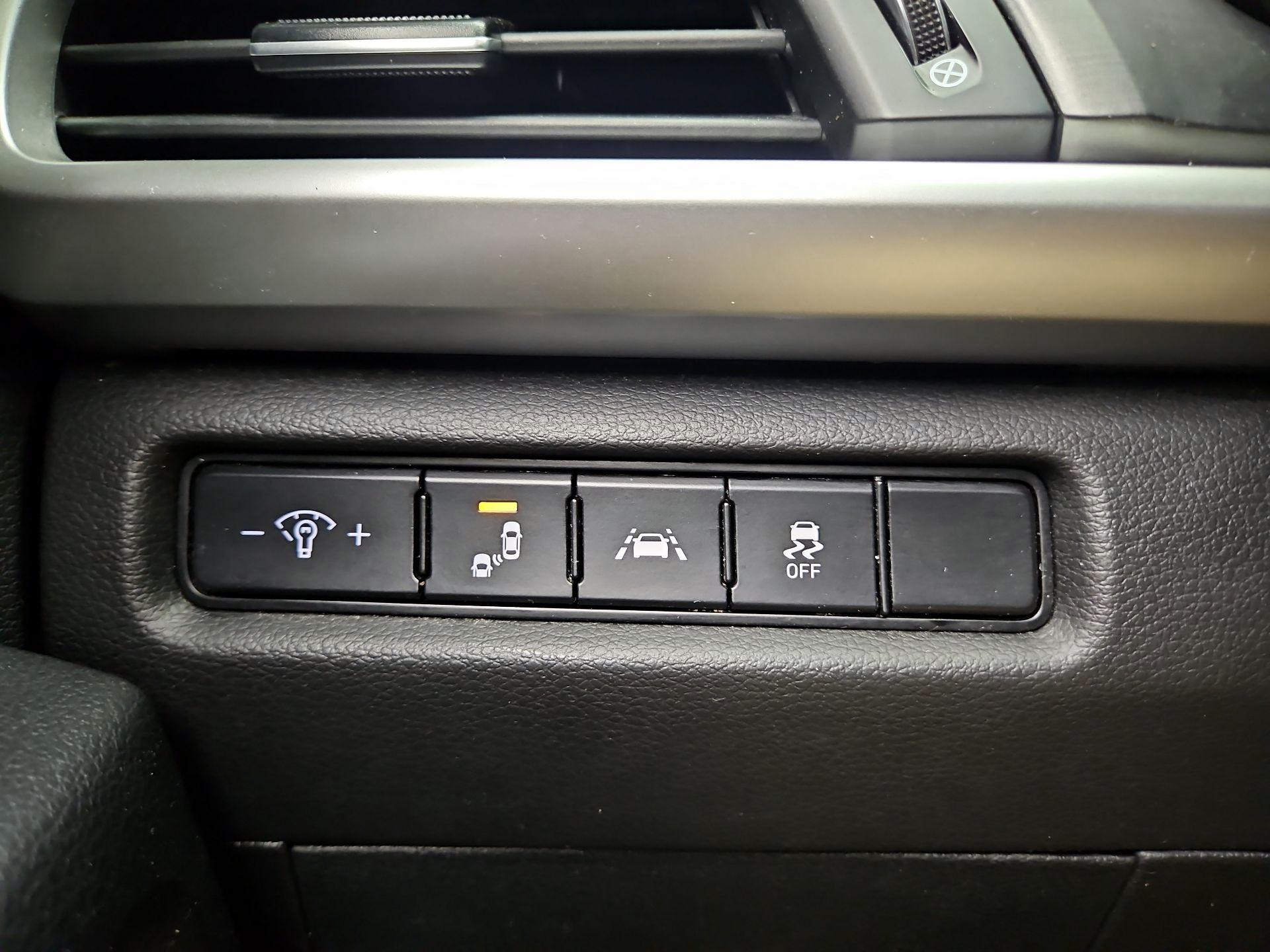 Thumbnail: 2020 Kia Telluride - 14