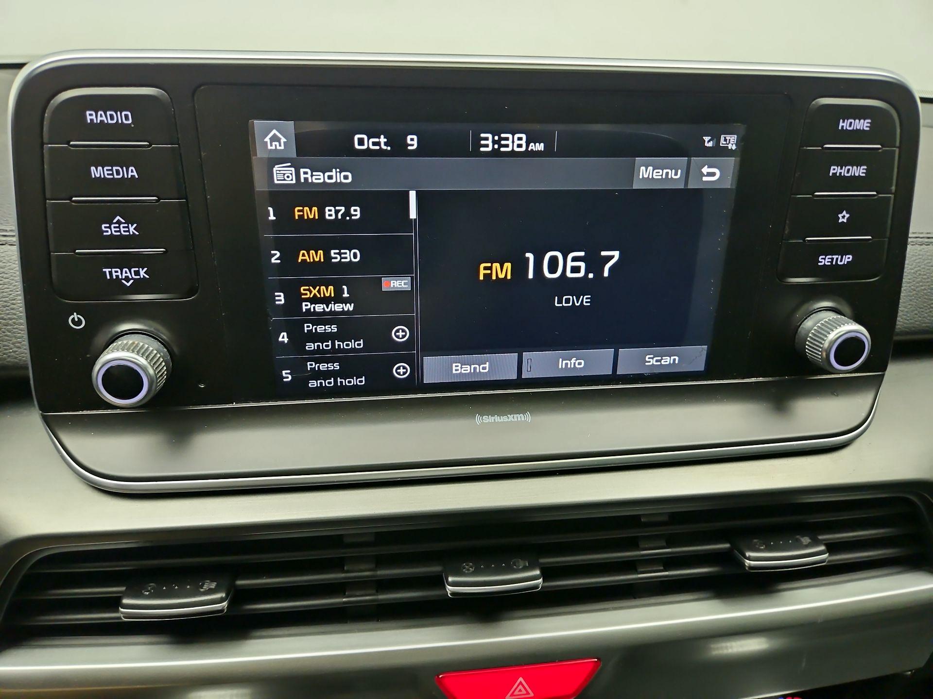 Thumbnail: 2020 Kia Telluride - 16