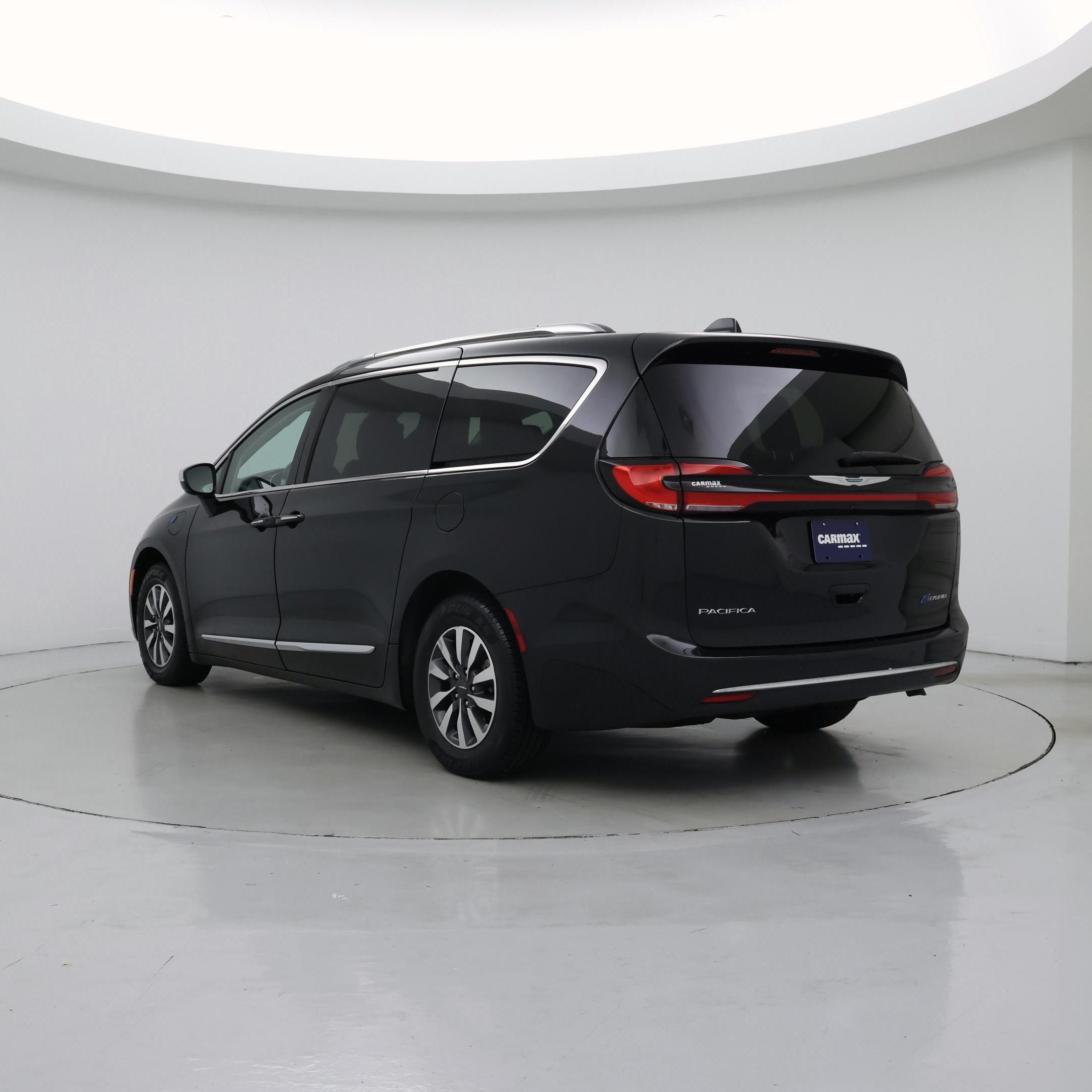 Thumbnail: 2021 Chrysler Pacifica - 2
