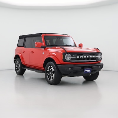 Red 2023 Ford Bronco Outer Banks