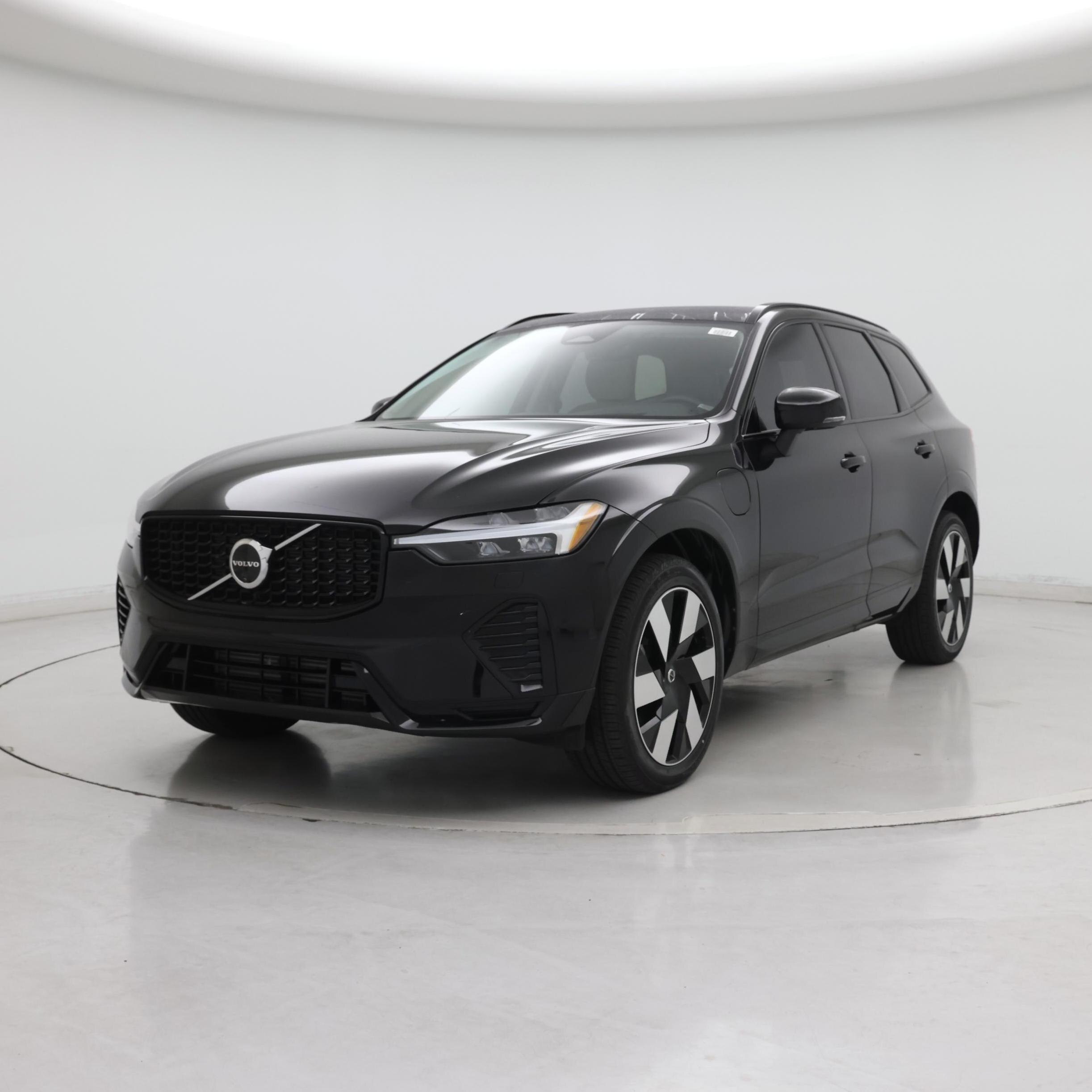 Thumbnail: 2025 Volvo XC60 - 4