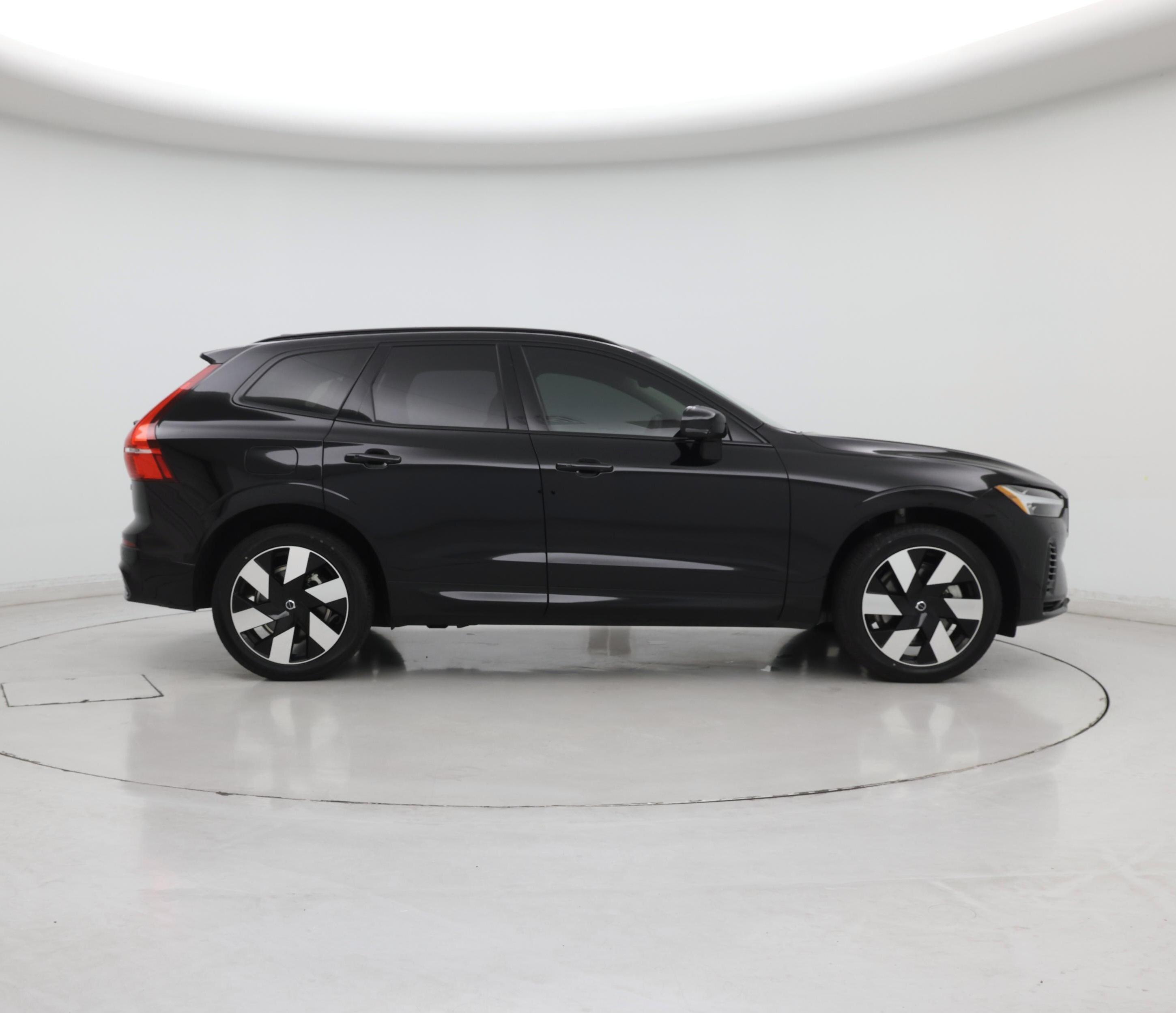 Thumbnail: 2025 Volvo XC60 - 7
